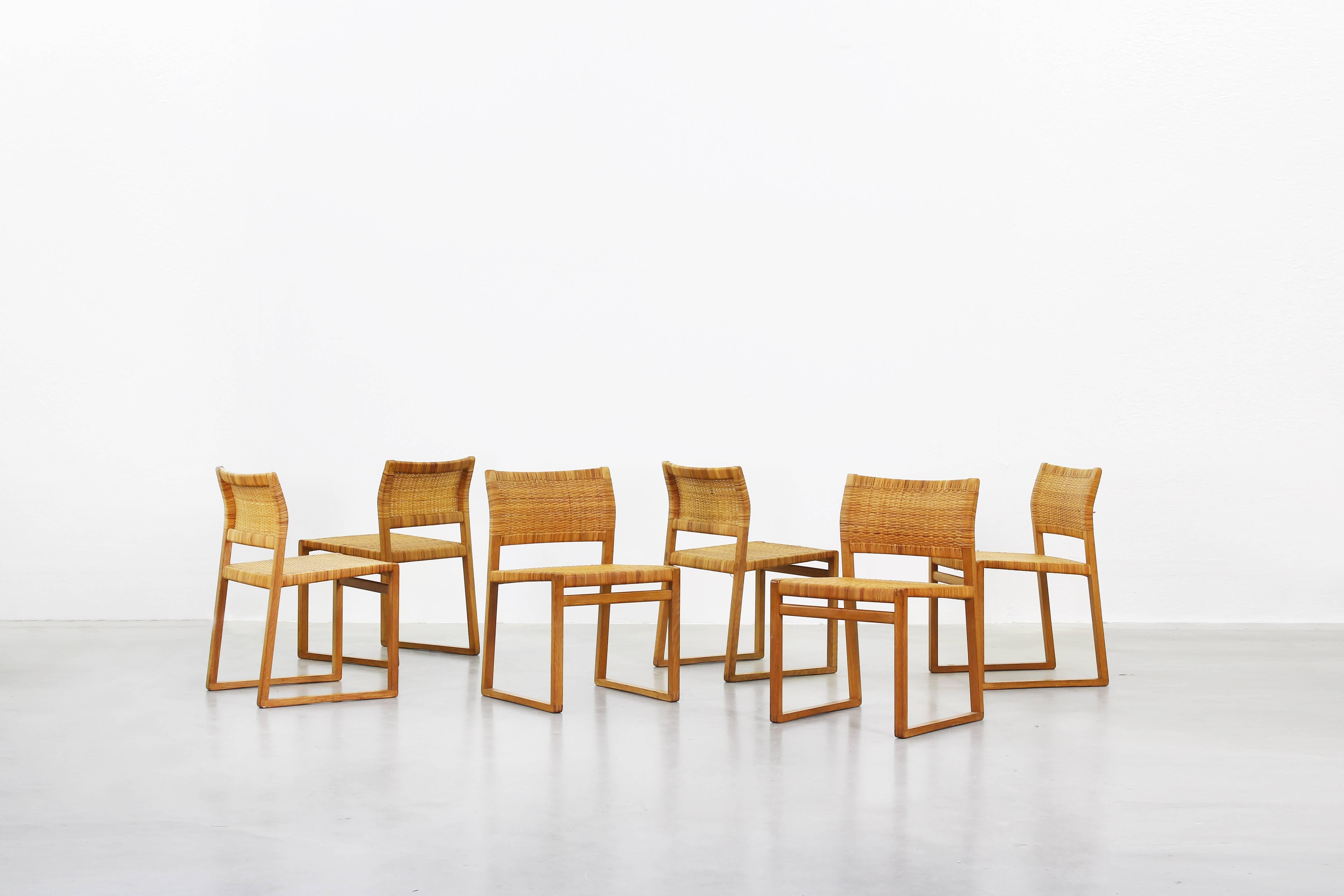 20th Century Beautiful Set of 12 Dining Chairs by Børge Mogensen for Fredericia