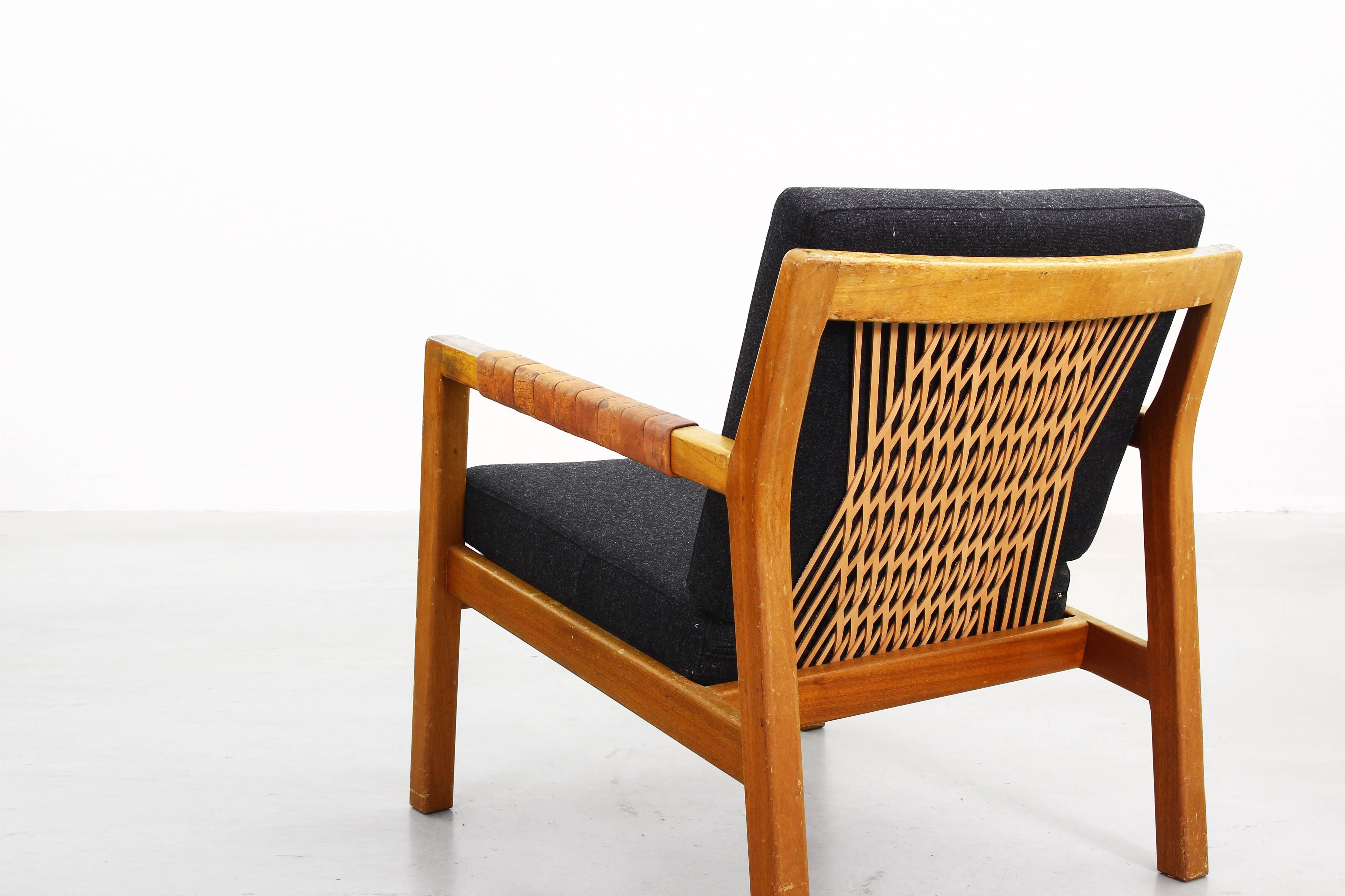 Finnish Beautiful Pair of Easy Lounge Chairs by Carl Gustaf Hiort af Örnas, Finland For Sale