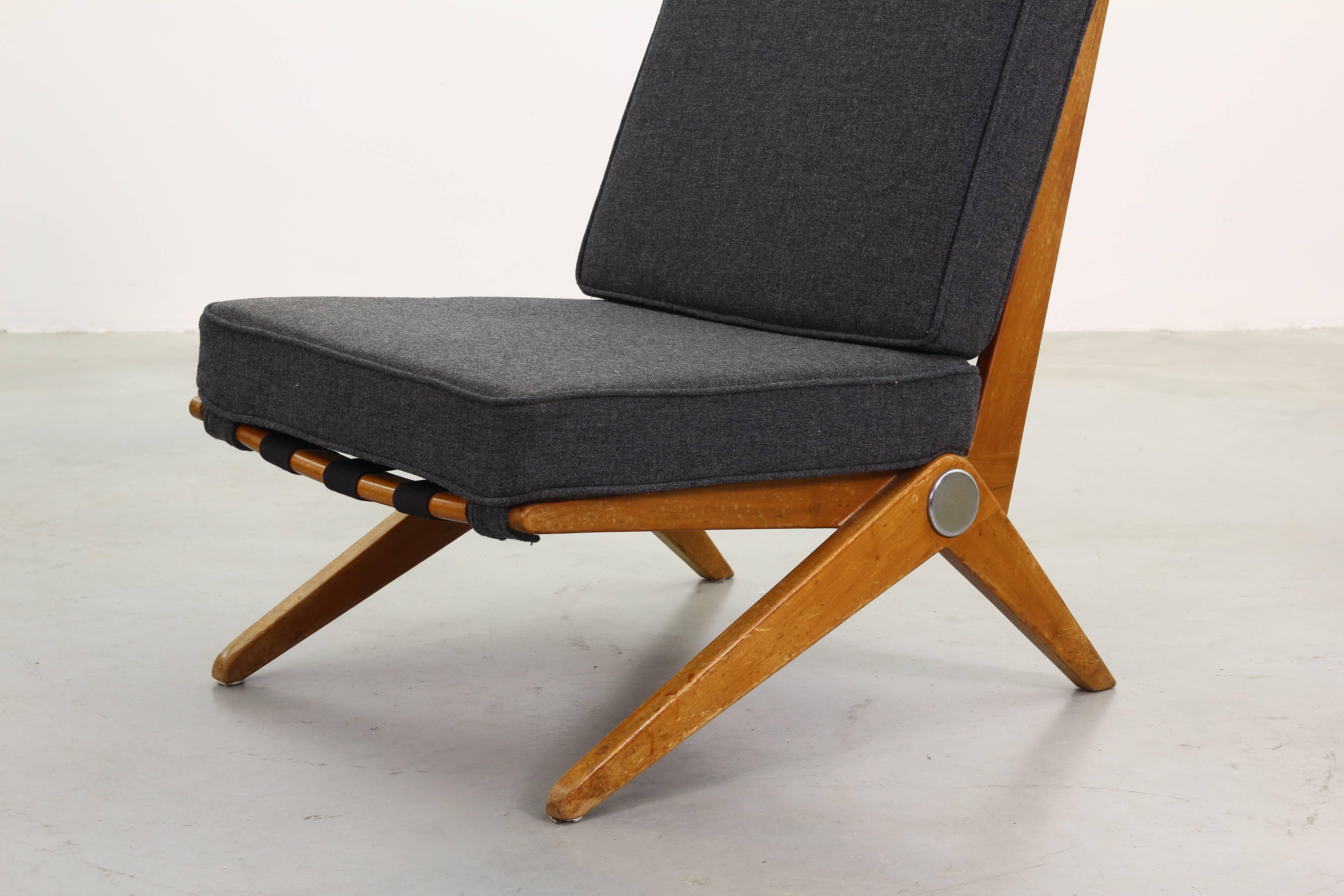 Nutwood Pair of Scissor Lounge Chairs by Pierre Jeanneret for Knoll International, 1957