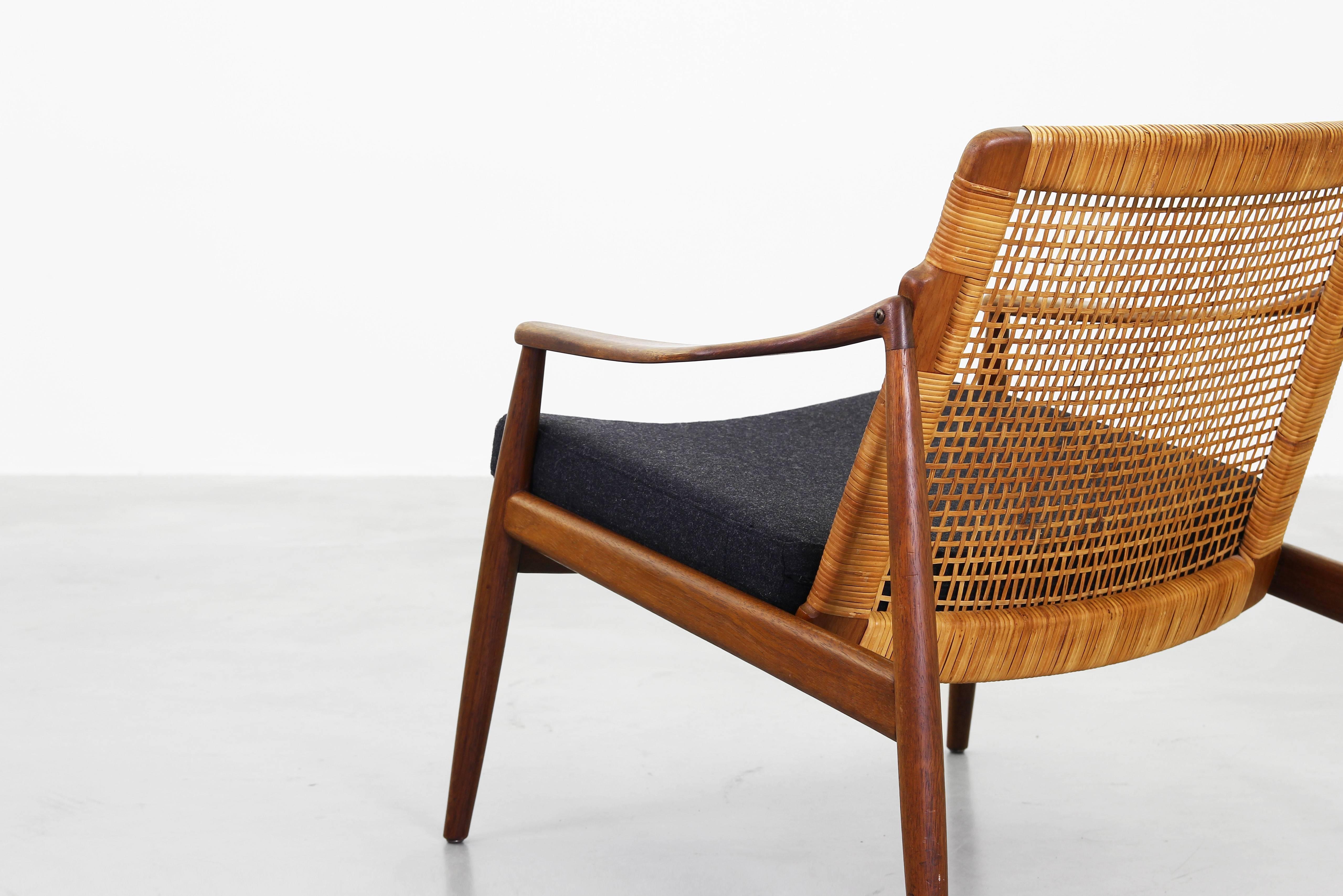 Beautiful Pair of Lounge Easy Chairs by Hartmut Lohmeyer for Wilkhahn 'b' In Excellent Condition In Berlin, DE