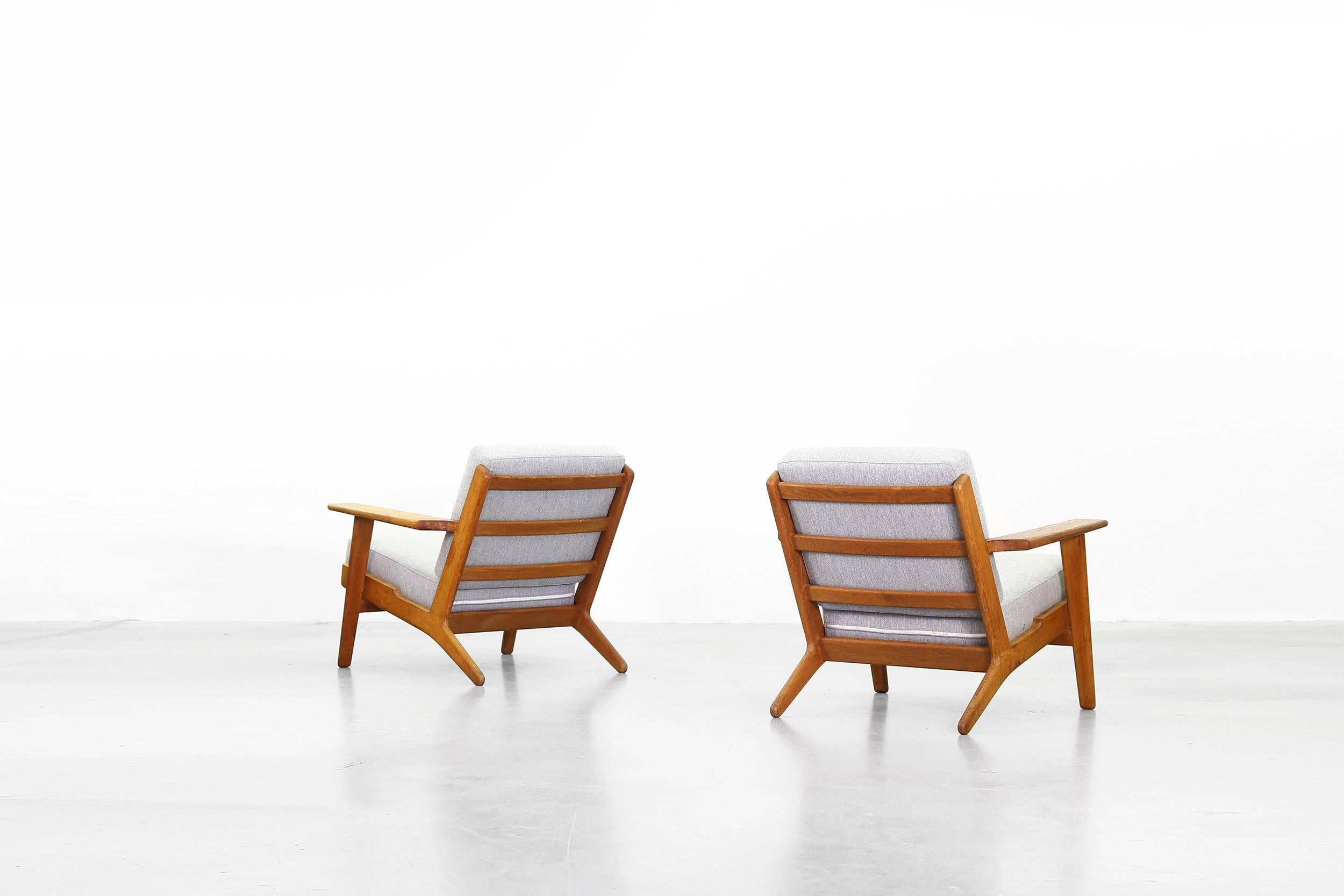 Danish Pair of Lounge Chairs by Hans J. Wegner for GETAMA