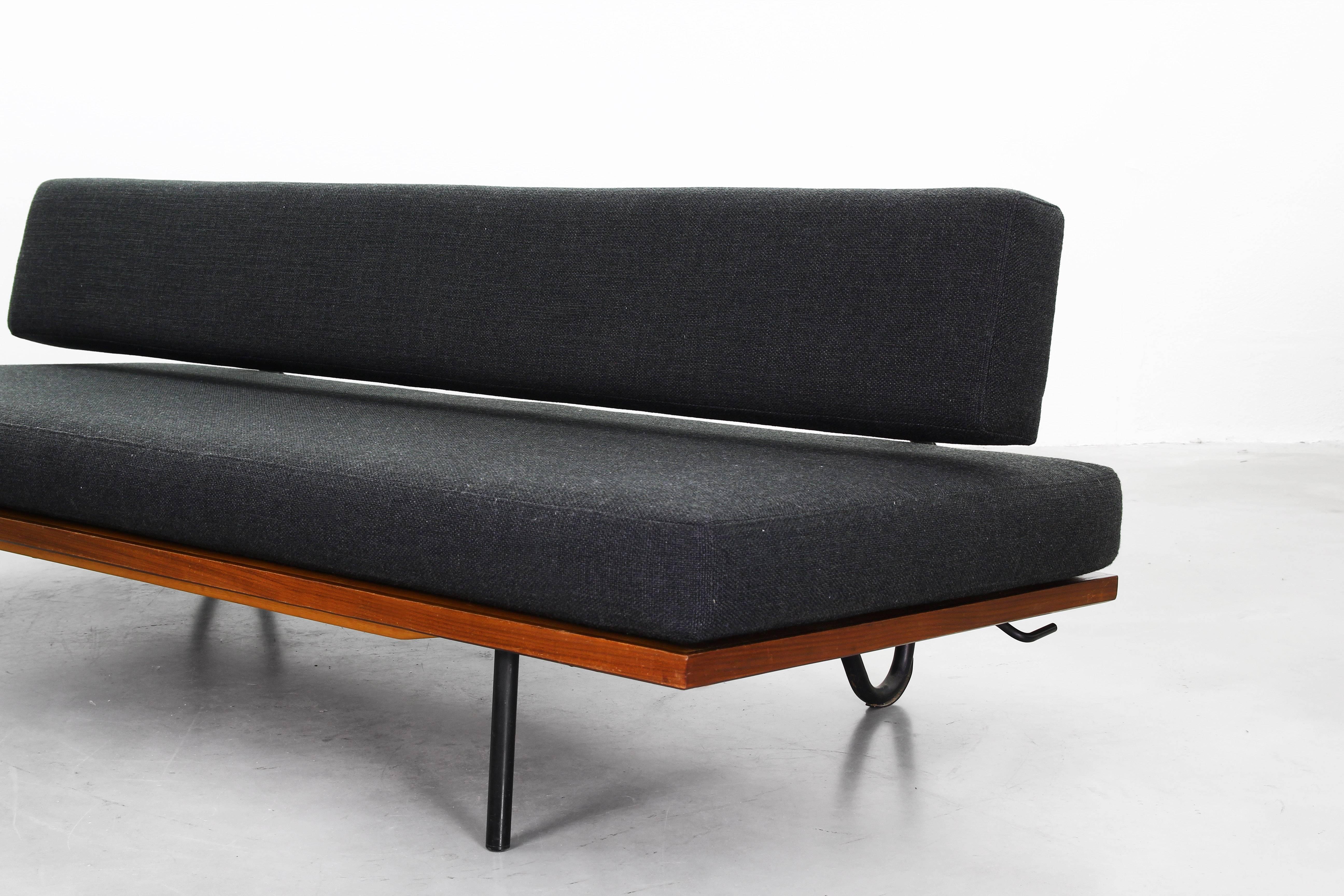 Rare Beautiful German Sofa Daybed by Franz Hohn for Honeta in 1950, Germany In Excellent Condition In Berlin, DE