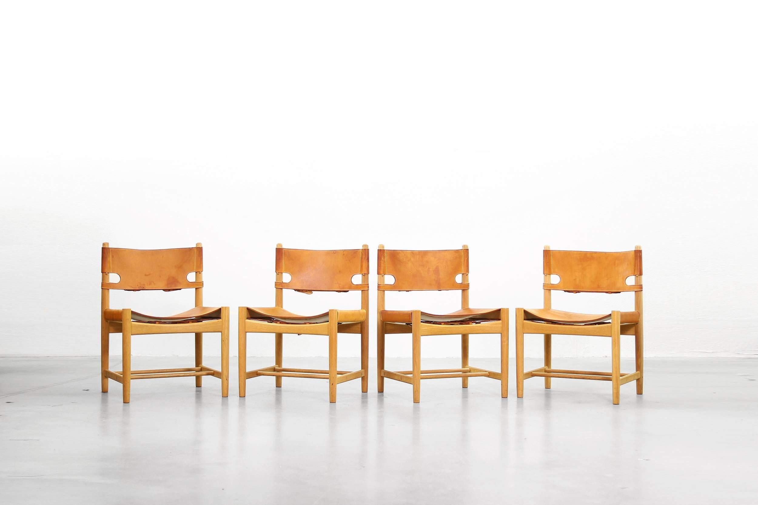 Danish Set of Eight Dining Hunting Chairs by Børge Mogensen for Fredericia Mod. 3237