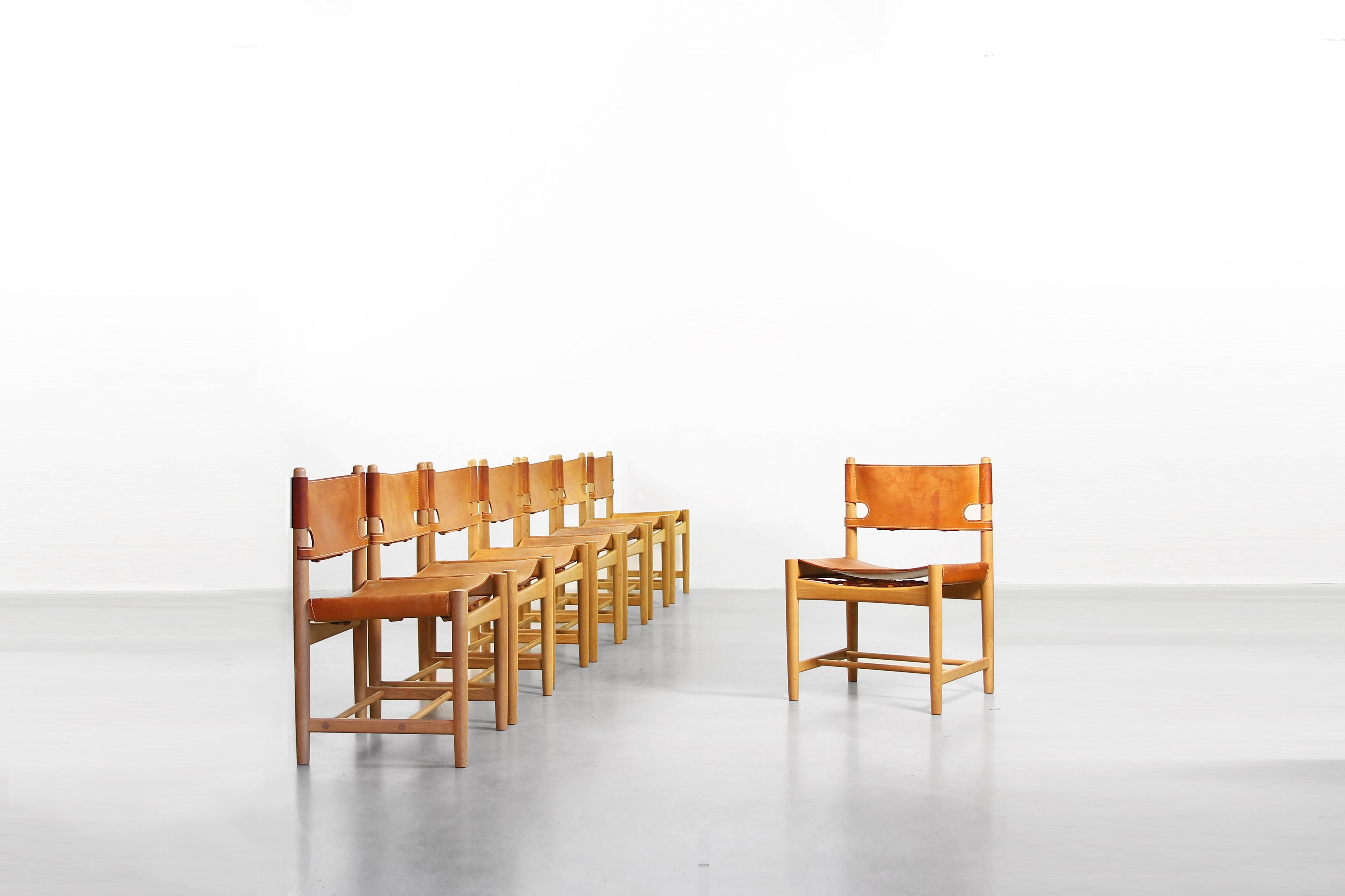 A set of dining chairs designed by Børge Mogensen for Fredericia Mod. 3237, Denmark.
All eight chairs come with patinated brown leather, an oak frame in a good condition.