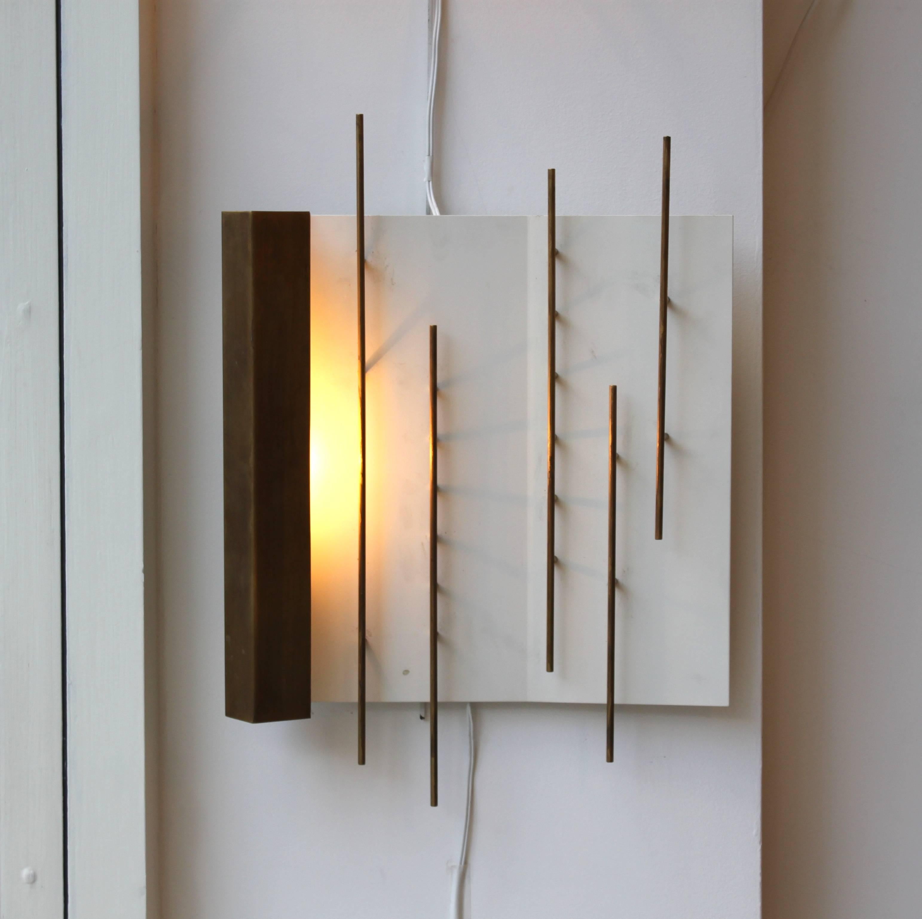 Italian Matched Pair of brass wall lights by Gio Ponti from 1960s For Sale