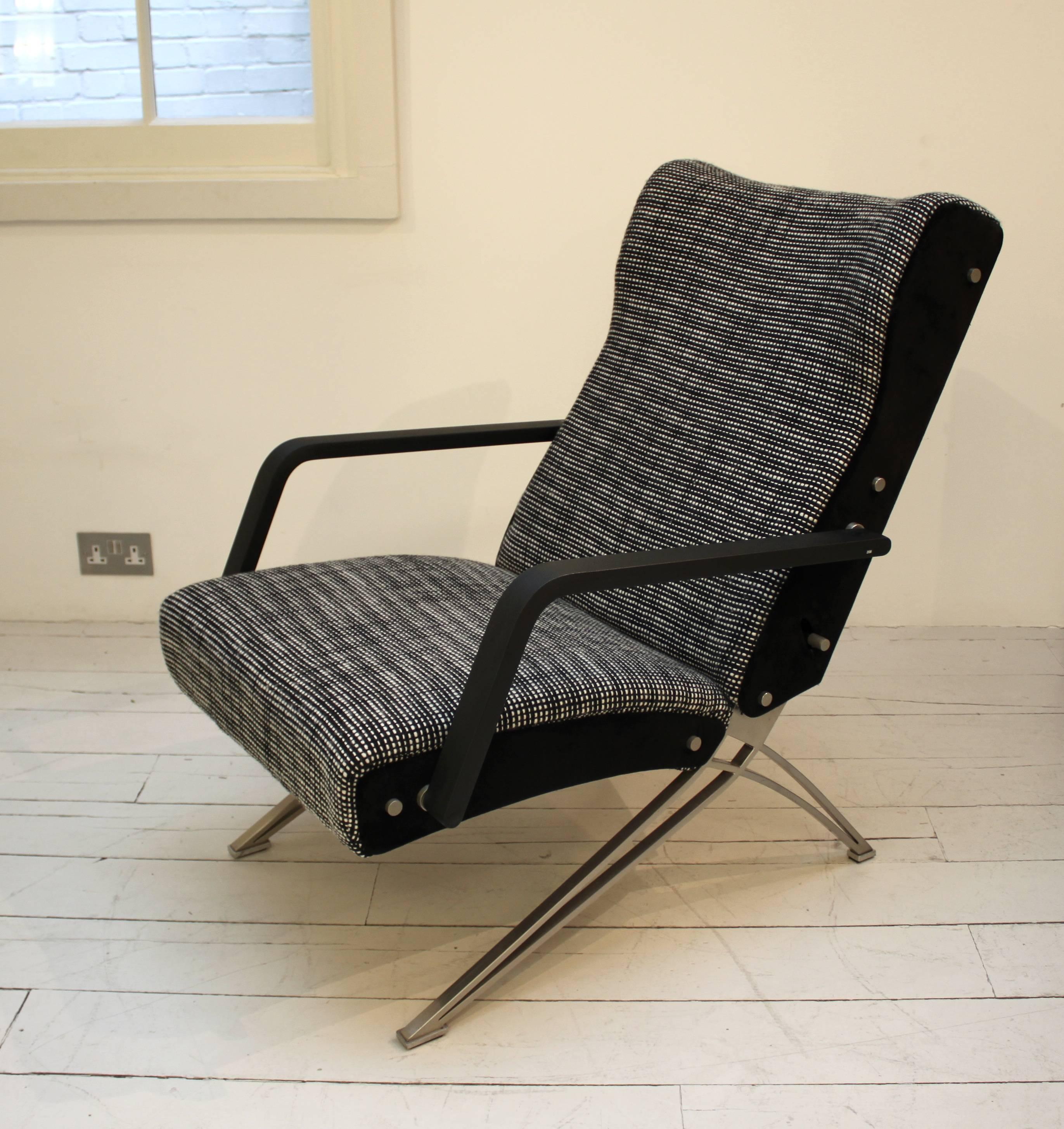 Italian Pair of Reclining Chairs by Moscatelli For Sale