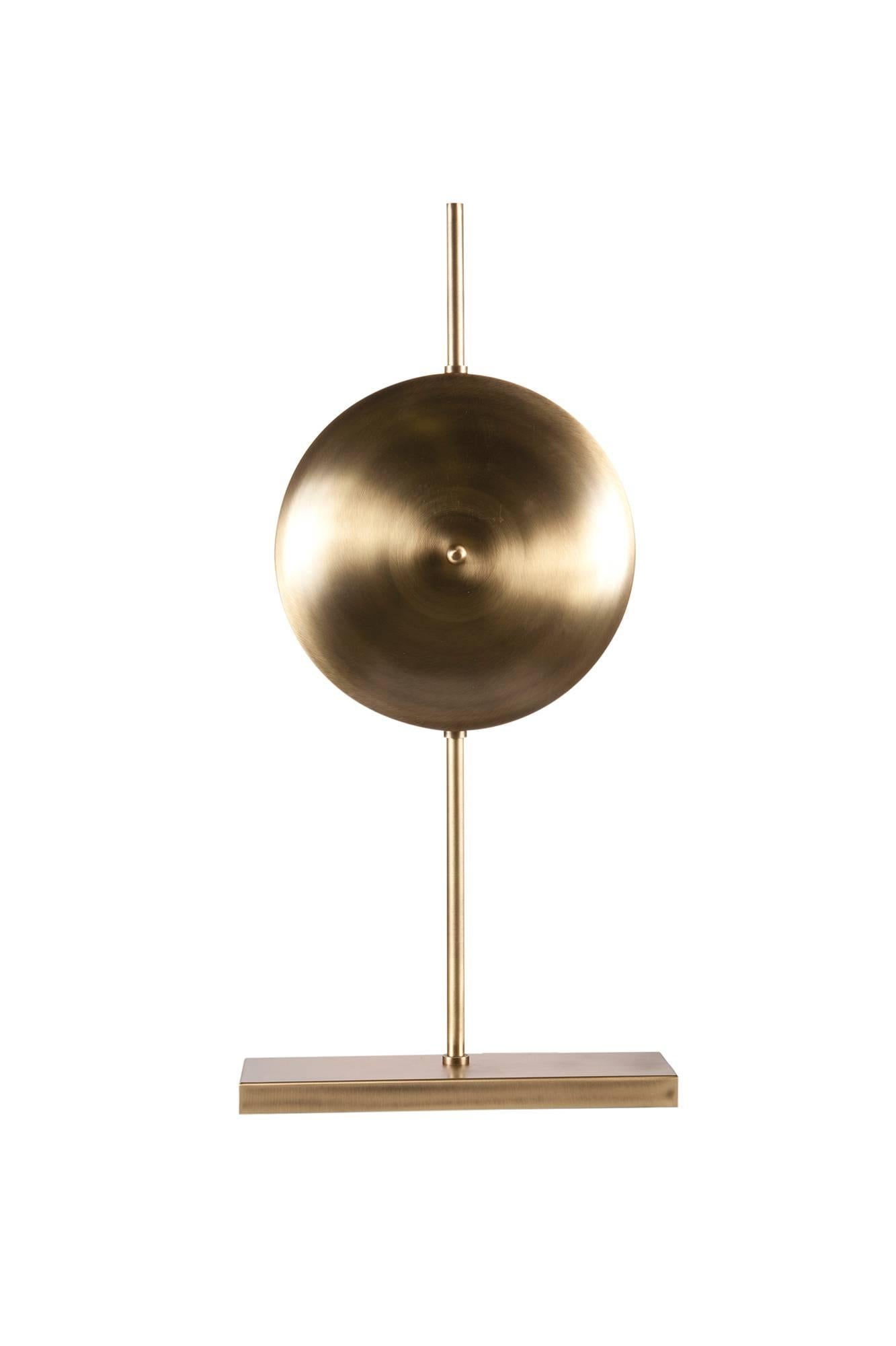 Table lamps with brushed brass structure (for 1xE27 bulb-not included.)