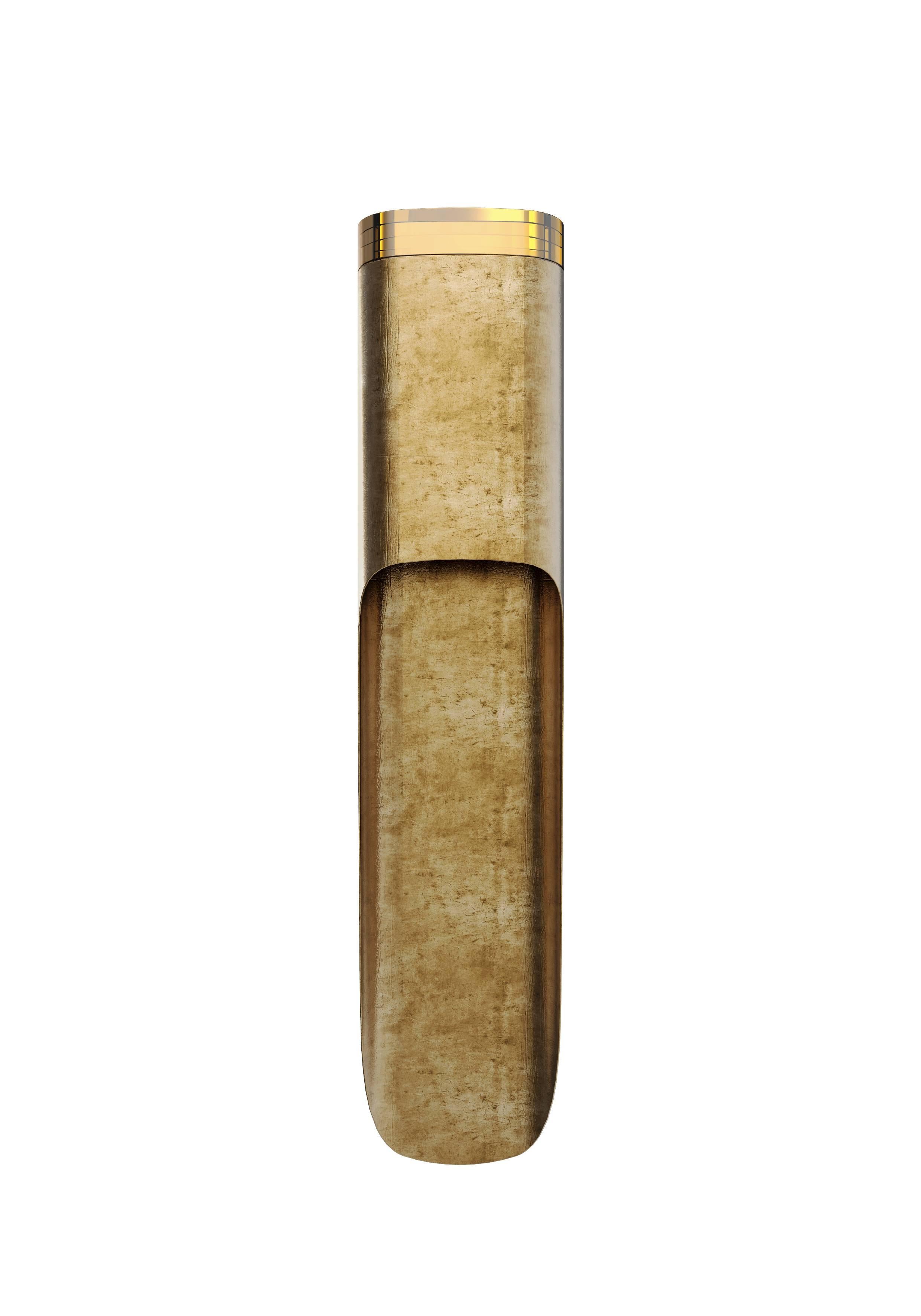 Modern Pair of Contemporary European Brass and Glass Phong Wall Sconces by Brabbu For Sale