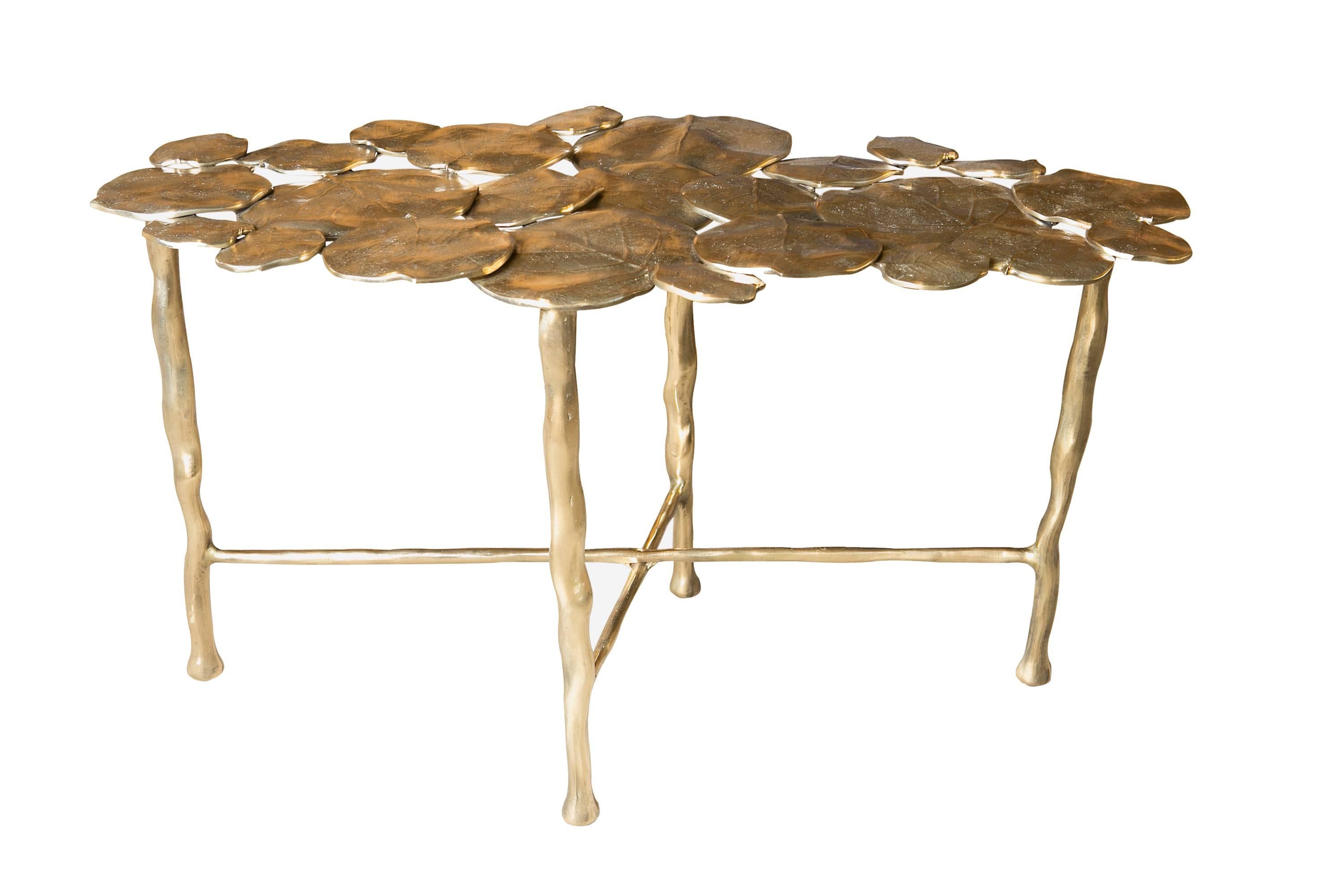 Oval Cast Brass Leaves Cocktail Occasional Side Table from France In Excellent Condition For Sale In Sydney, NSW