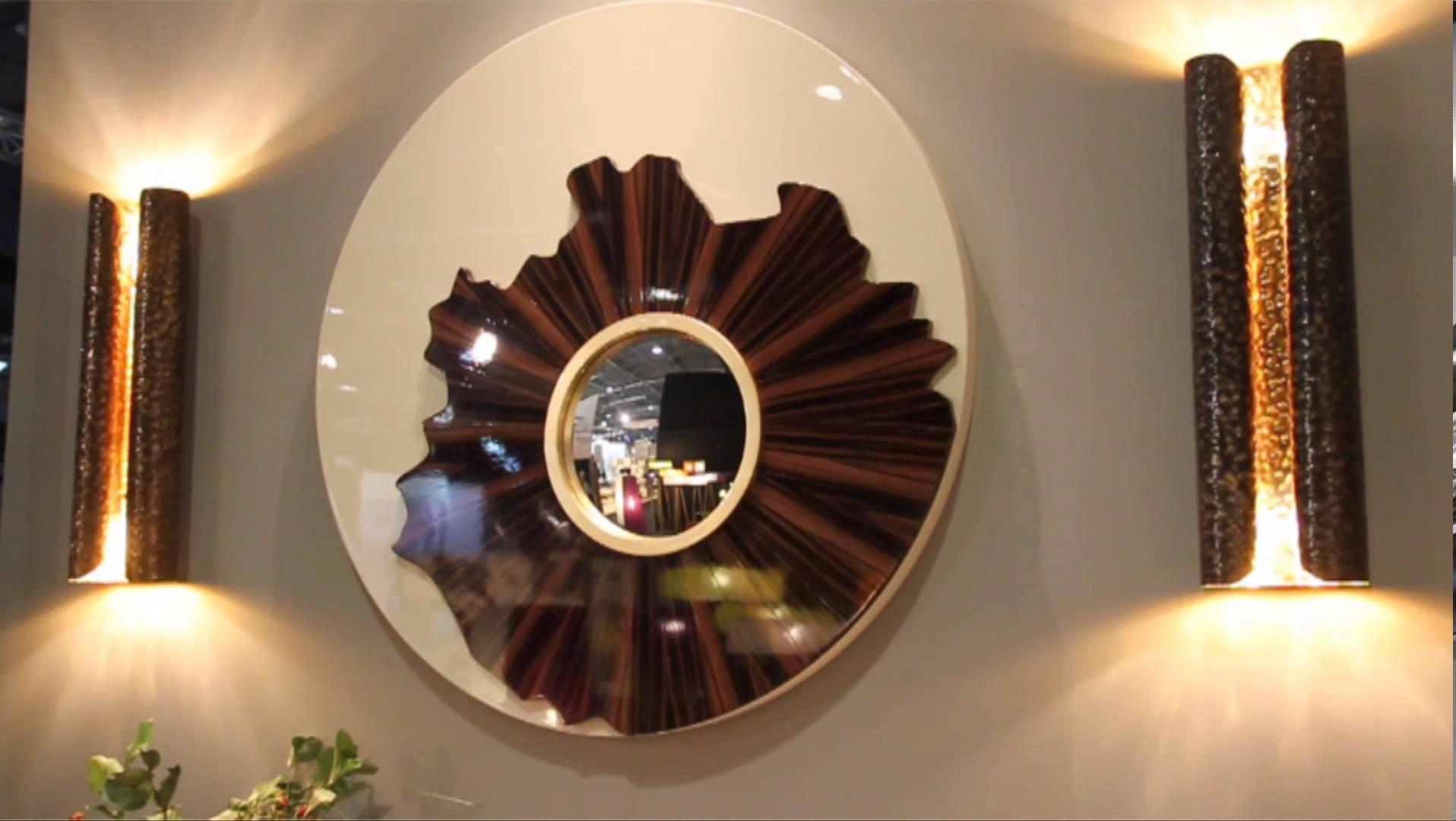 Brabbu Large Round Modern Timber and Gold and lacquer Wall Convex mirror   In Excellent Condition In Sydney, NSW