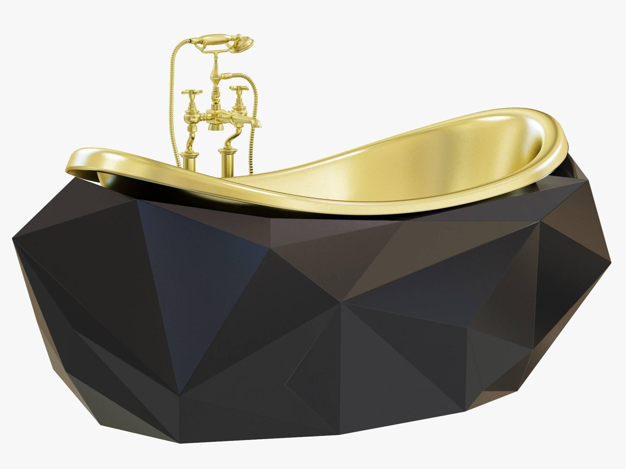 Modern European Freestanding Diamond Bathtub, Gold Tap Wear by Maison Valentina In Excellent Condition For Sale In Sydney, NSW