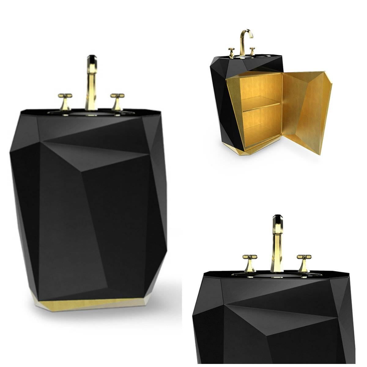 Contemporary Modern European Freestanding Diamond Bathtub, Gold Tap Wear by Maison Valentina For Sale