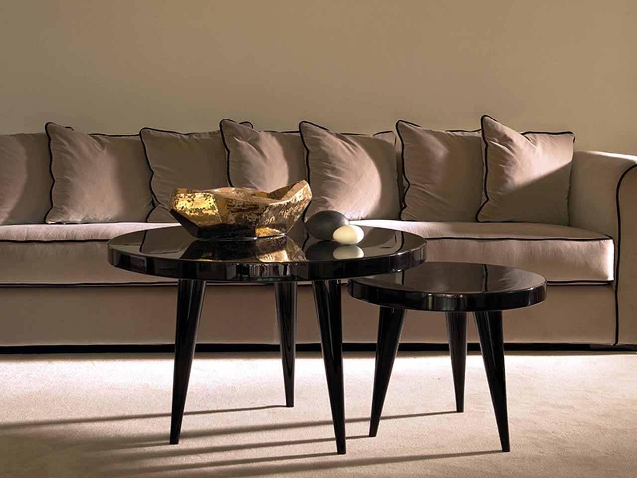 Contemporary Set of Two Italian Elle Gueridon Round Lacquered Side Tables by Dom Edizioni For Sale