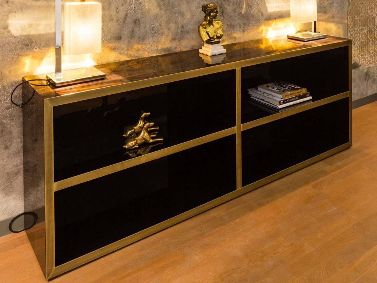 Italian Modern Ebony Wood and Brass Alexandra Bookcase by Dom Edizioni In Excellent Condition For Sale In Sydney, NSW