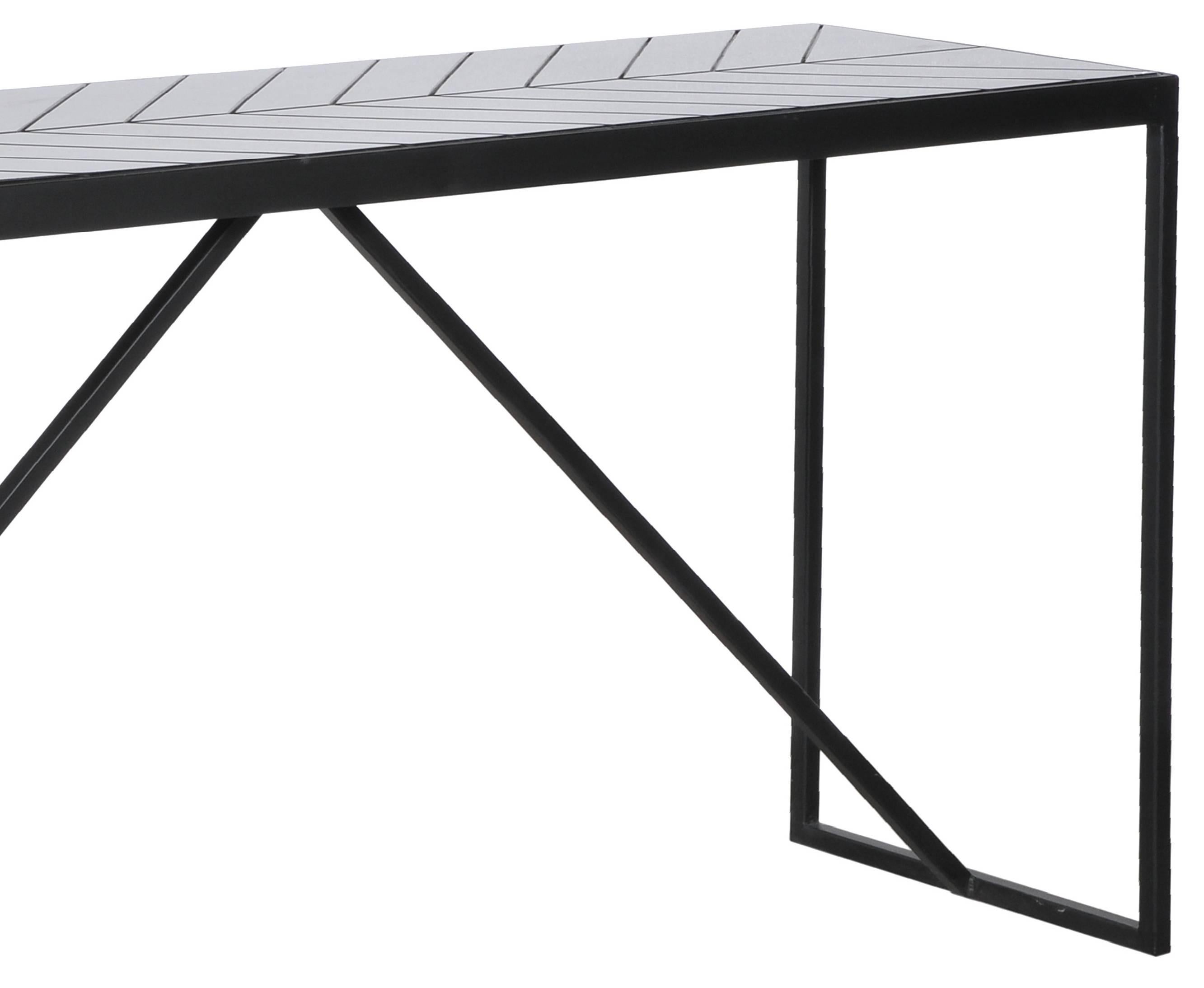 Simple modern black console with pretty arrow marble detailing on top.