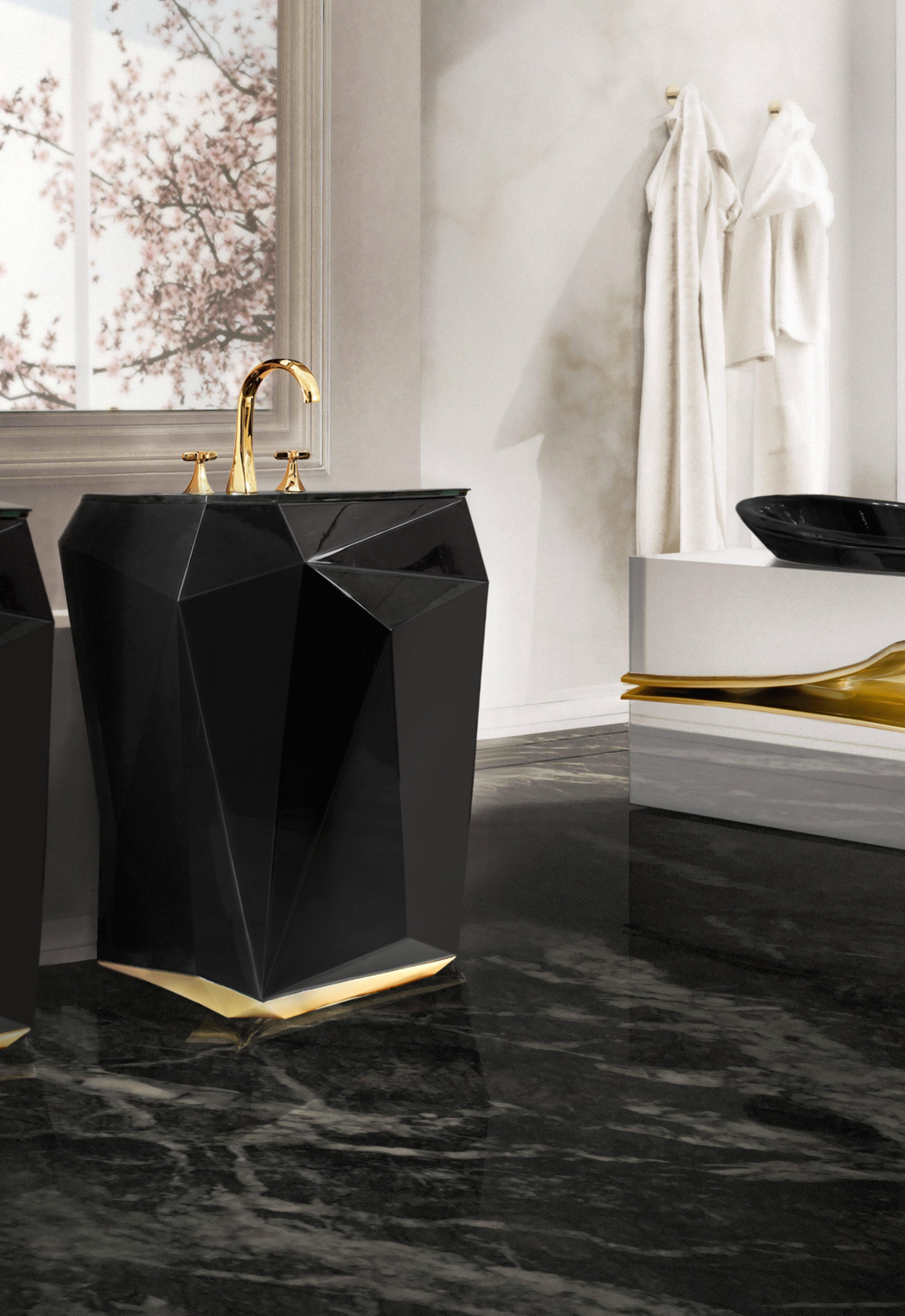 Lacquered European Modern Black Varnished Lacquer and Gold Freestanding Wash Basin Sink For Sale