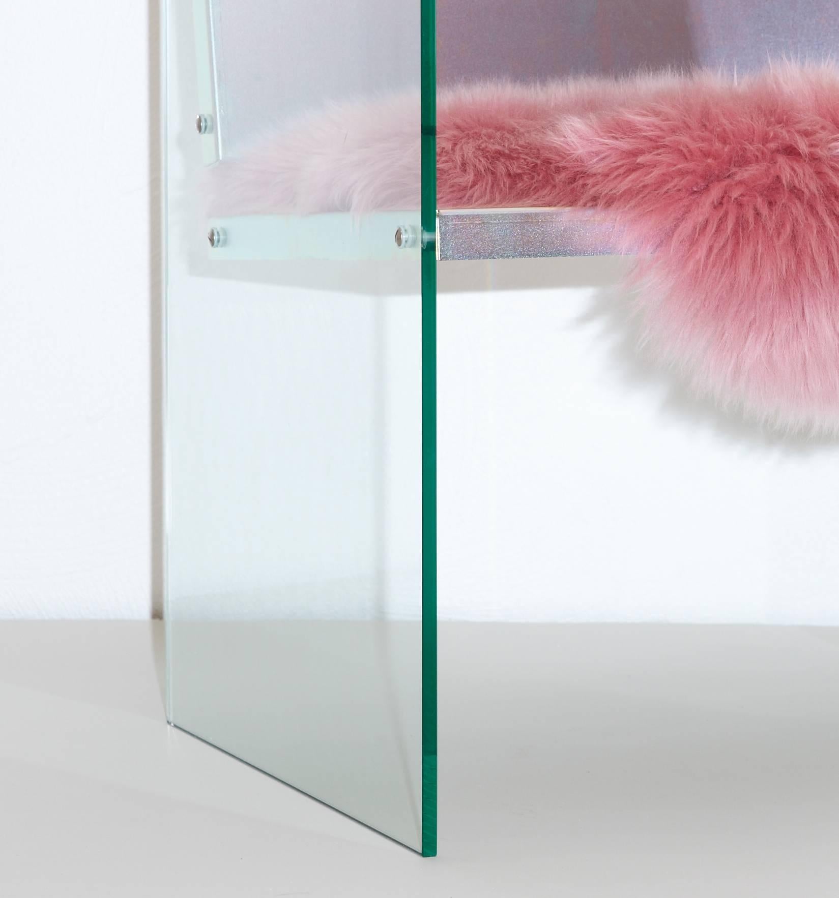 Zeitgenössischer Stuhl aus Glas und schillerndem Stahl von Fredrik Paulsen im Angebot 1