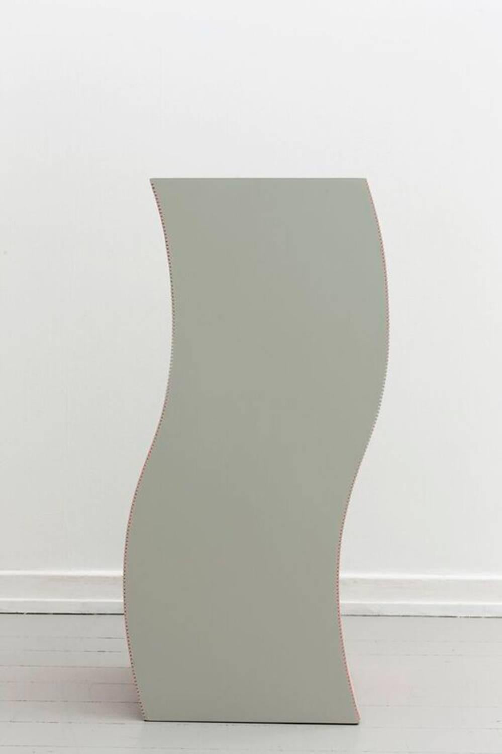Moderne Plinthe « Opdium » de Fredrik Paulsen en vente