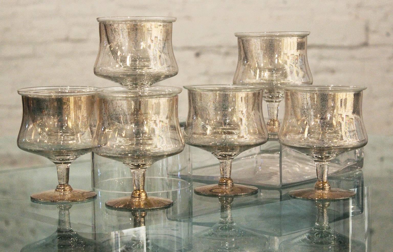 20th Century Dorothy C. Thorpe Gold Fleck Shrimp Cocktail Glasses