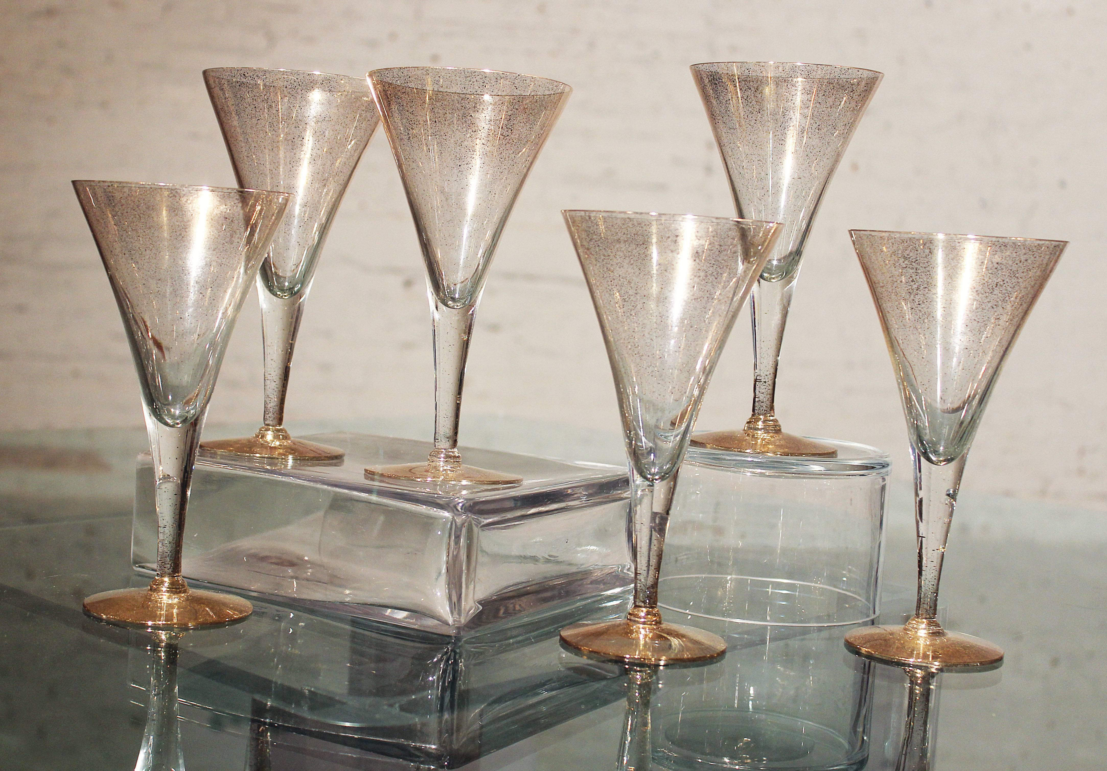 Mid-Century Modern Dorothy C. Thorpe Gold Fleck Large Champagne Flutes or Wine Glasses