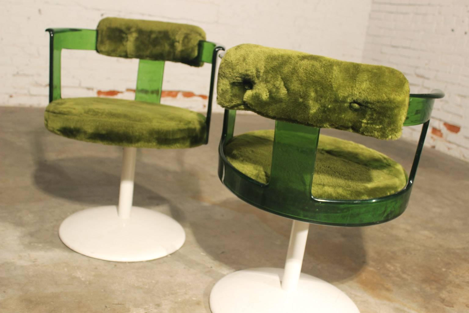 Green Lucite Mod Tulip Chairs by Daystrom, circa 1970 Vintage Mid Century Modern In Good Condition In Topeka, KS