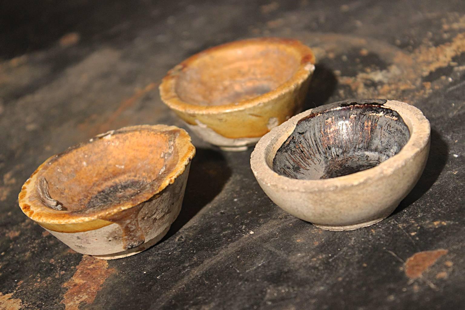 Antique Colorado Mining Ceramic Crucibles In Good Condition In Topeka, KS