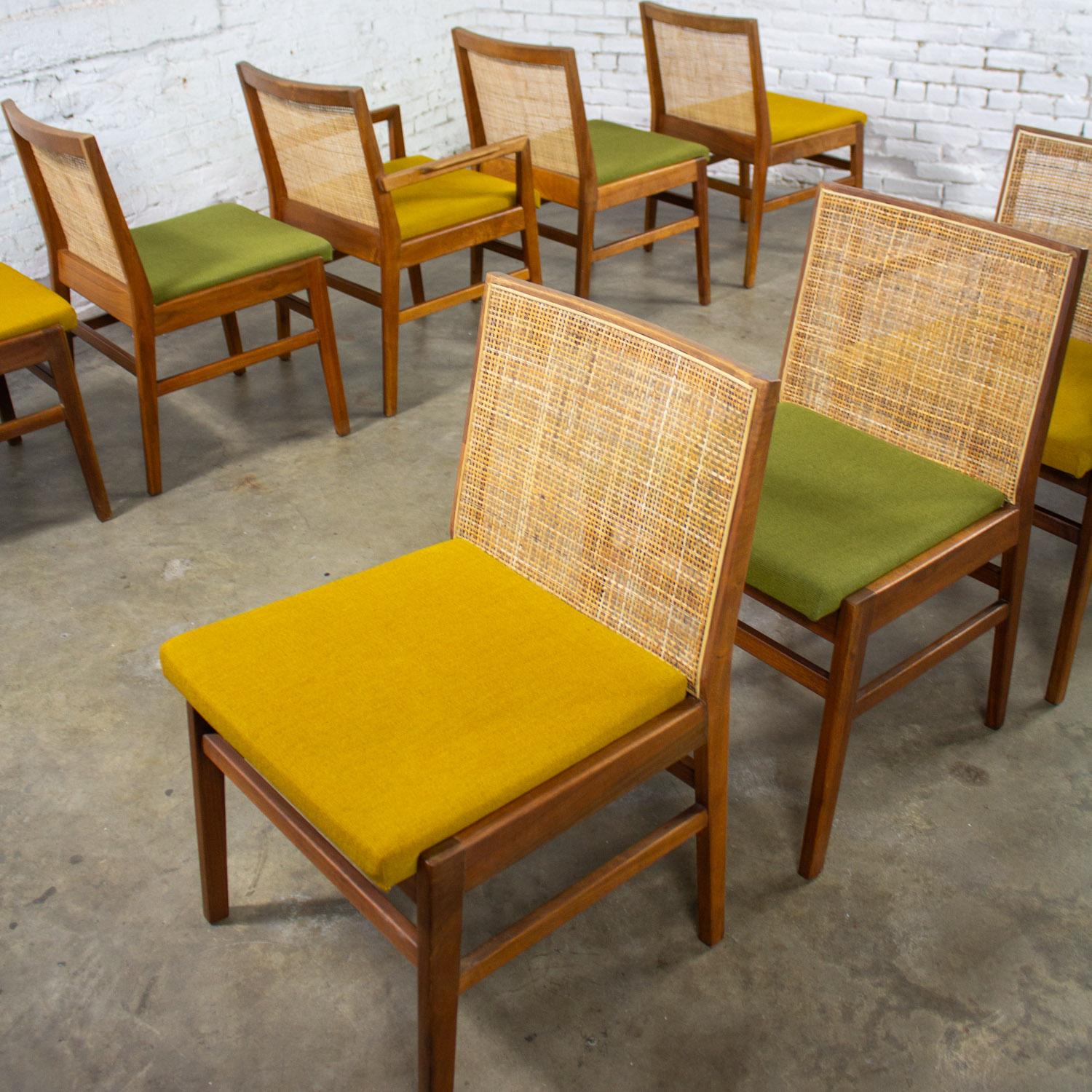 1960's MCM Hibriten Satz von 10 Nussbaum & Cane Esszimmerstühle 2 bewaffnet und 8 Seite (Stoff) im Angebot