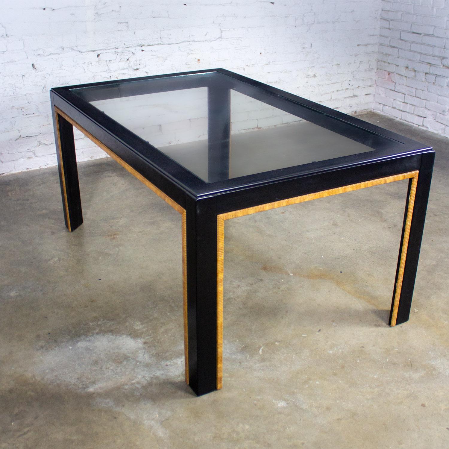 Modern Parsons Style Dining Table Black Painted w/Faux Rattan Trim & Glass Inset For Sale 3