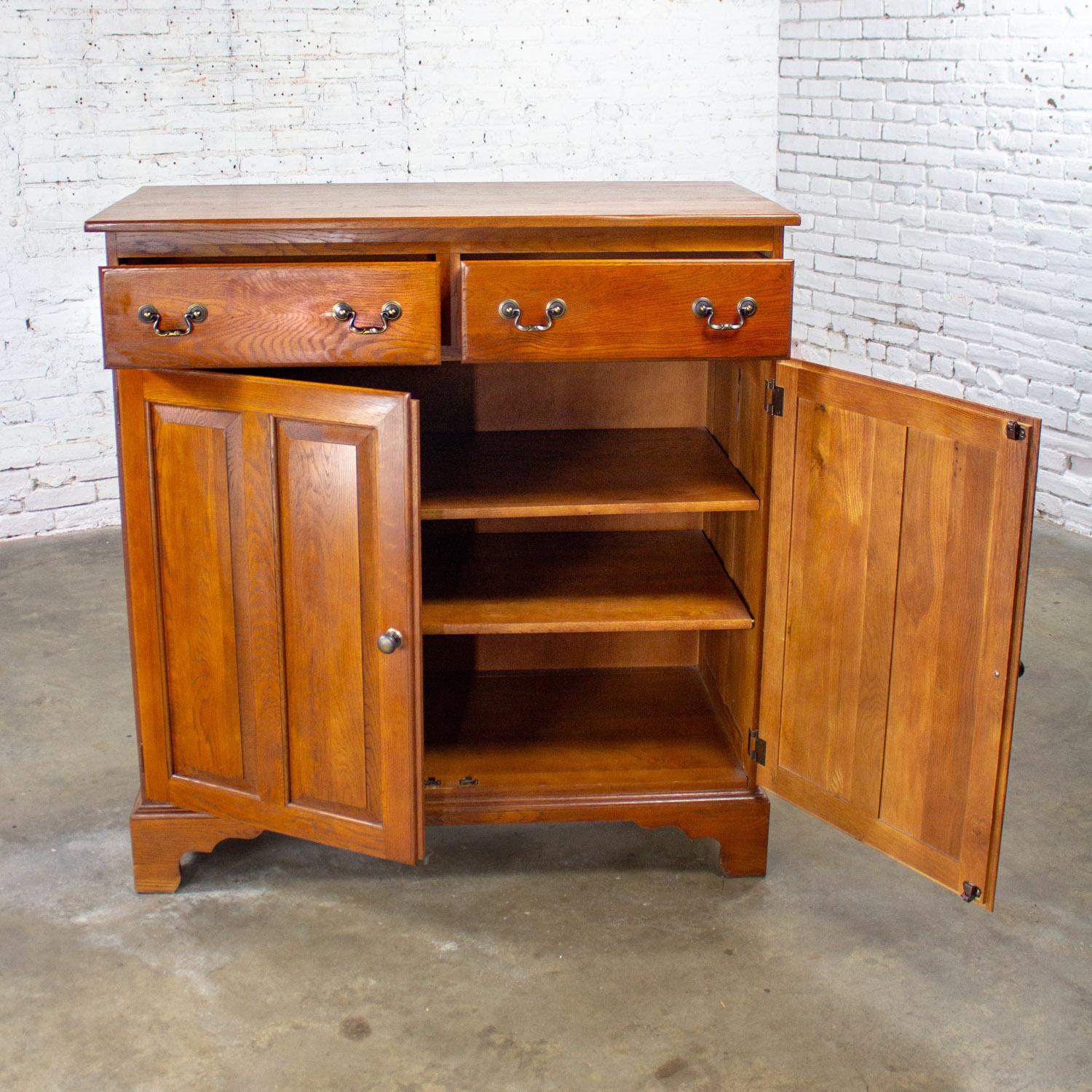 Georgian Style Oak Sideboard Chestnut Creek 100 Yr Anniversary Edition by Keller For Sale 12