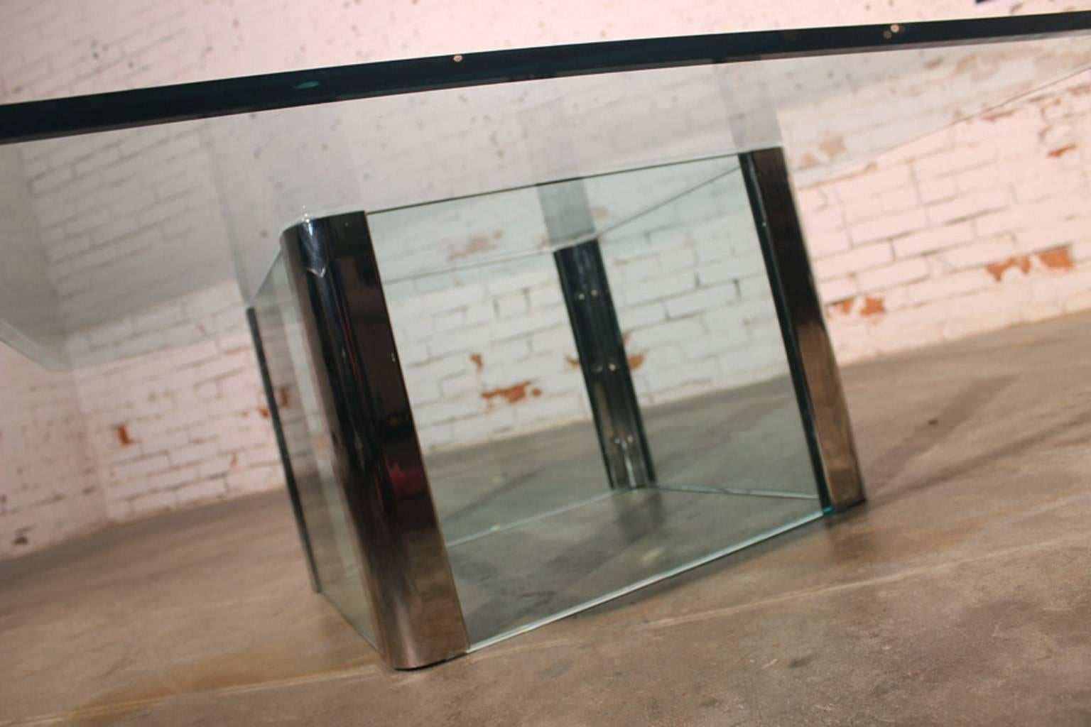 Vintage Modern Hollywood Regency Chrome & Glass Coffee Table by Pace Collection In Good Condition In Topeka, KS