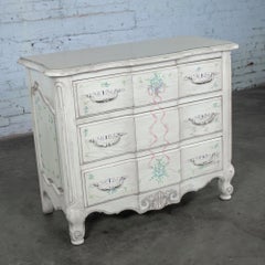 Bachelor or Gentleman’s Chest Thomasville Antiqued White Finish Floral Details