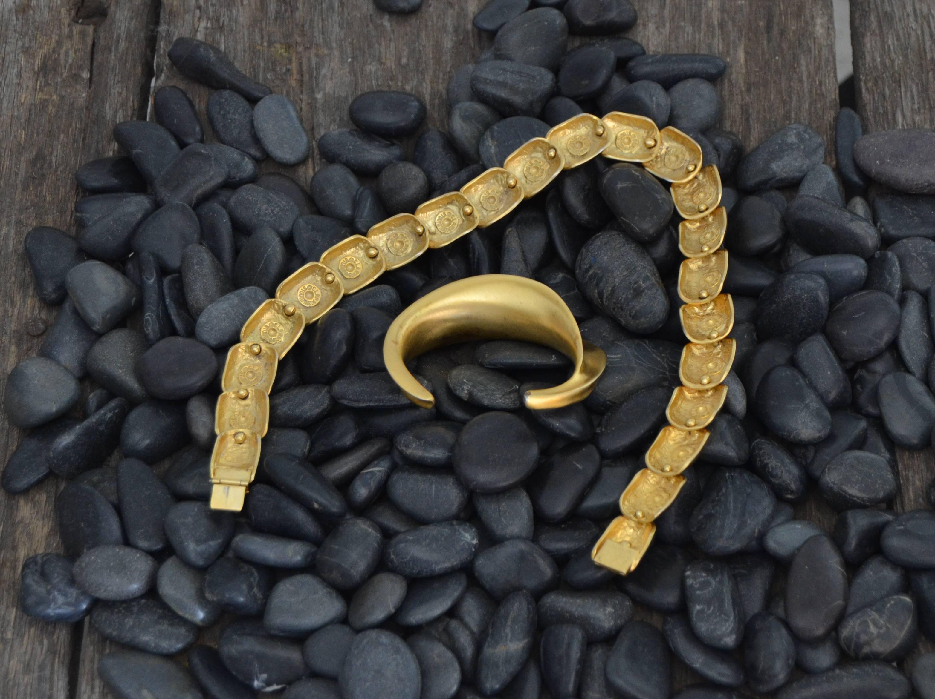 Post-Modern Vintage Clara Studio Inc Brushed Gold-Tone Necklace and Bracelet