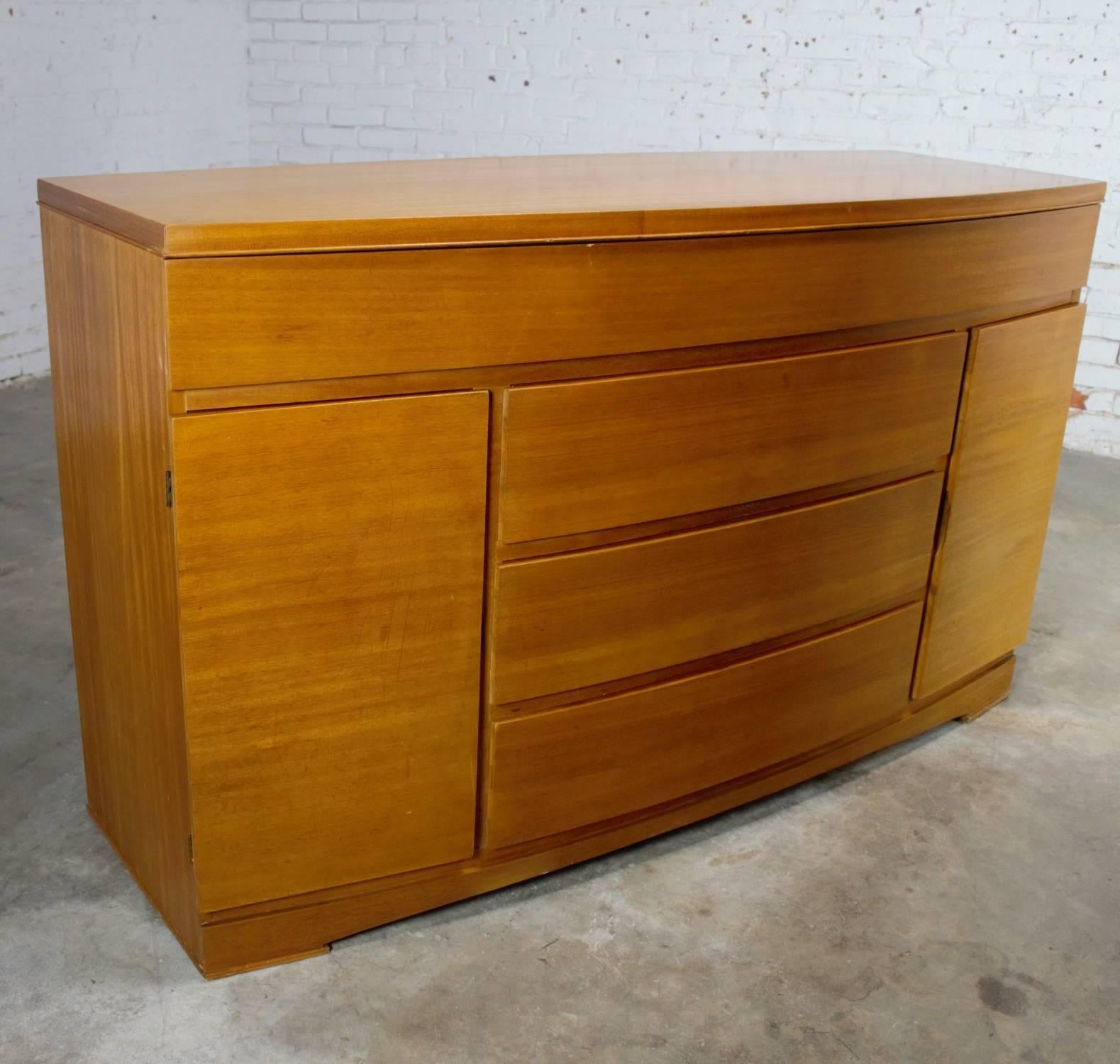 Vintage Mid-Century Modern Mahogany Bow Front Buffet Cabinet 5