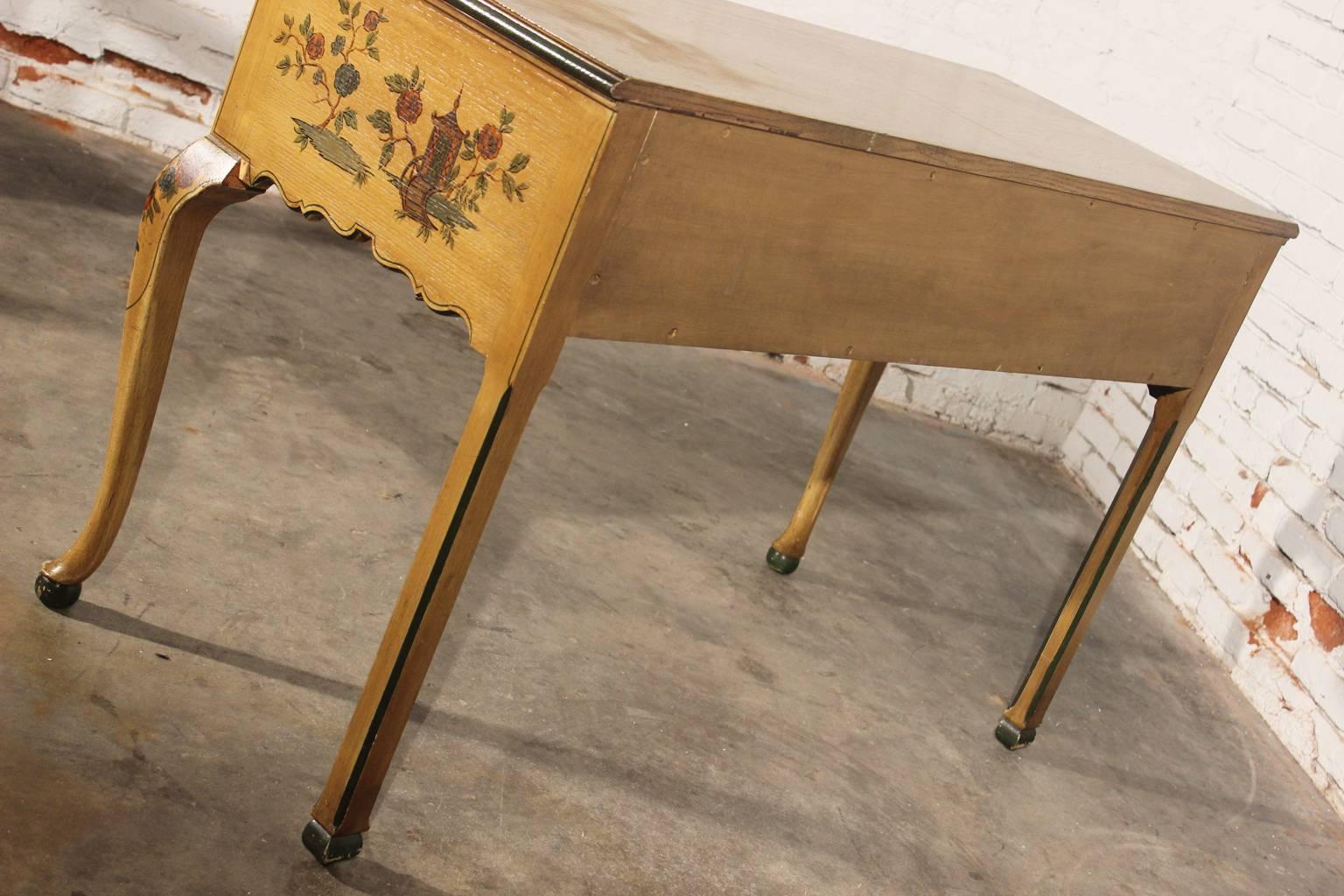 Wood Antique Chinoiserie Hand-Painted Hunt Style Buffet Server with Cabriole Legs