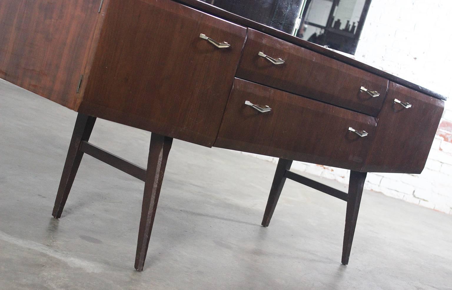 meredew dressing table