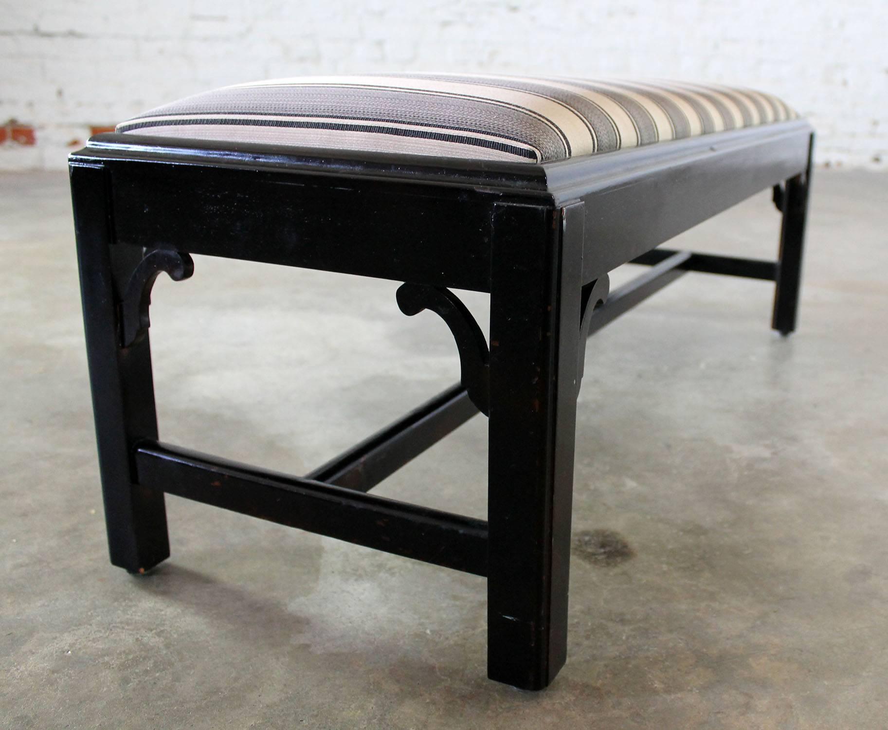 Vintage Black Chinese Chippendale-Style Bench with Black and Gold Upholstery In Good Condition In Topeka, KS