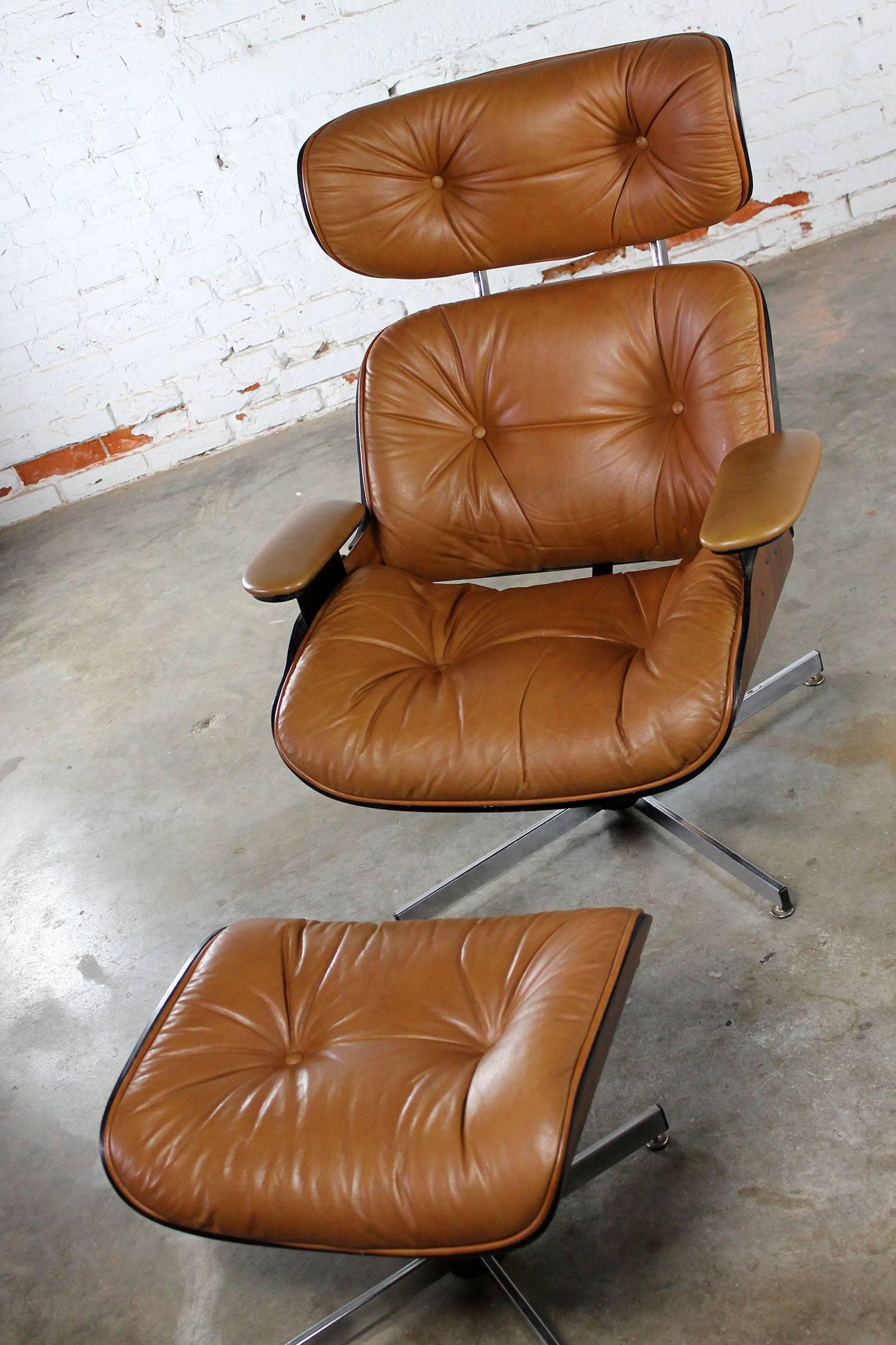 20th Century Mid-Century Modern Plycraft Eames-Style Lounge Chair and Ottoman