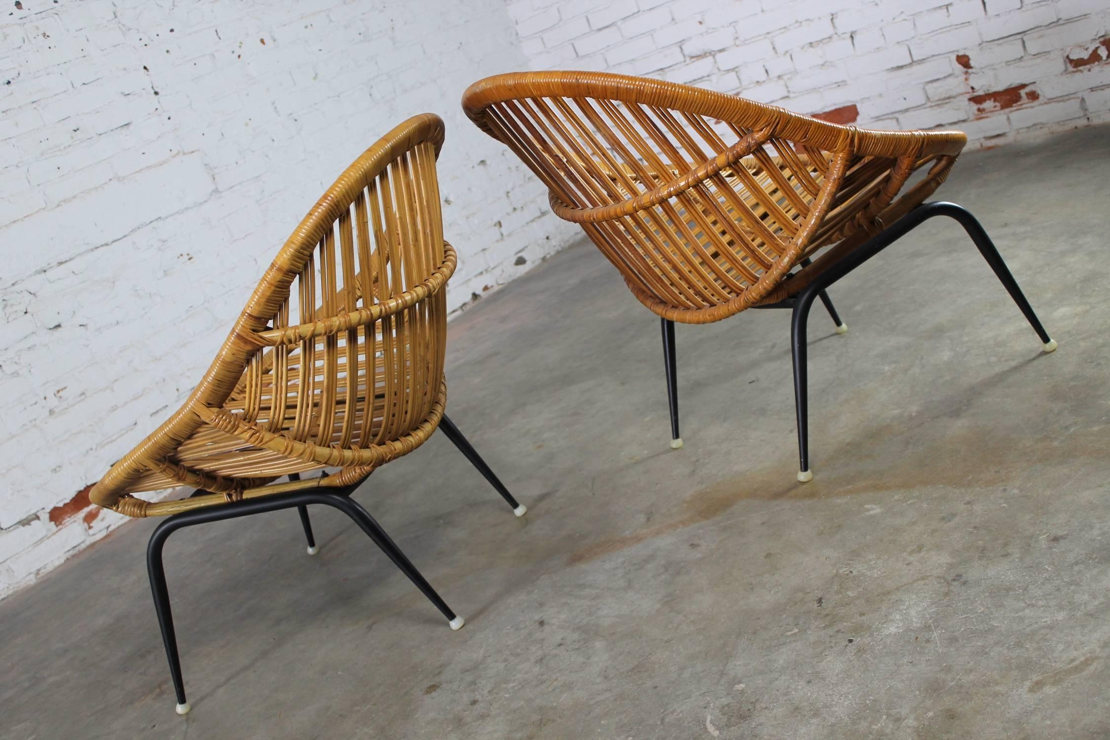 20th Century Pair of Mid-Century Modern Rattan Wicker Basket Chairs by Troy Sunshade Company