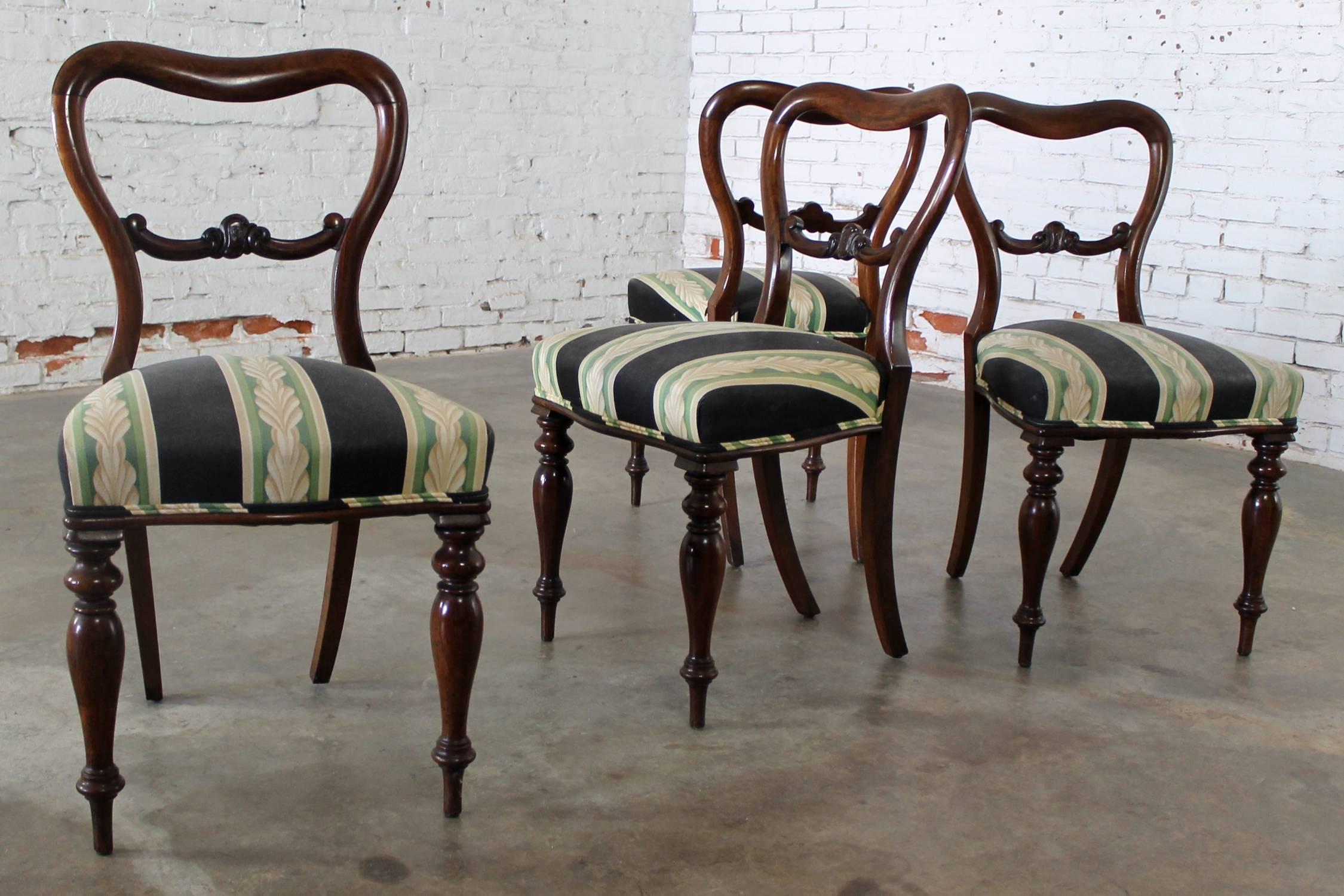 Set of Four Antique Victorian Rosewood Dining Chairs in the Manner of Gillows 3