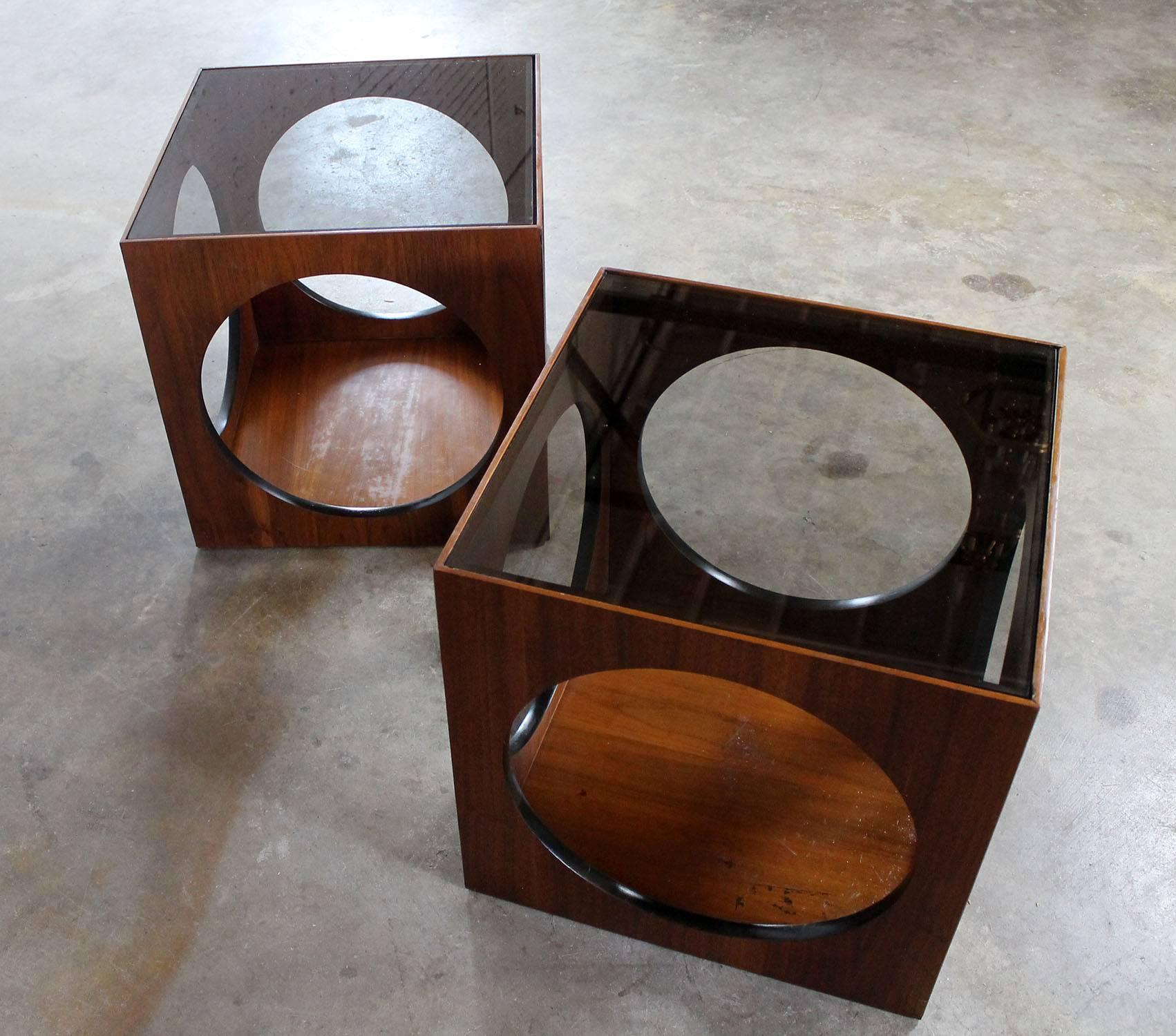 Mid-20th Century Vintage Pair of Mid-Century Lane Cube Tables