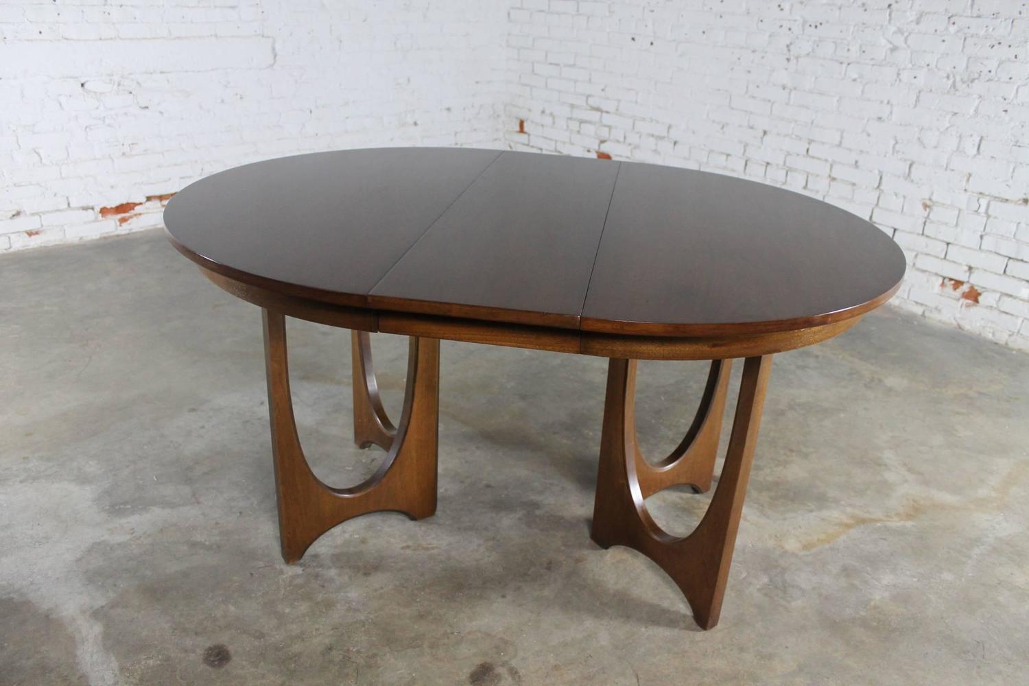 MidCentury Modern Broyhill Brasilia 61401645 Round Pedestal Base