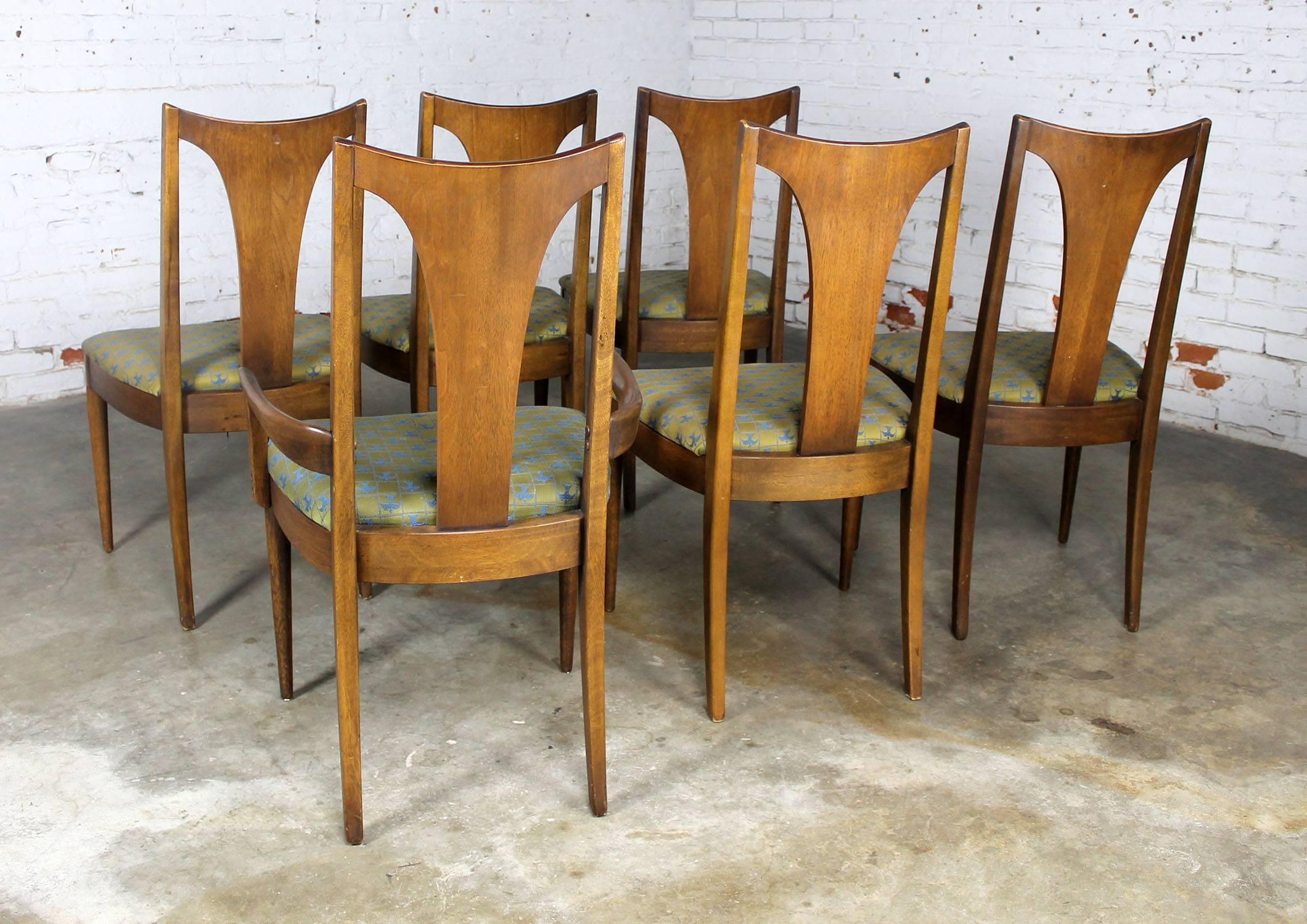 Mid-Century Modern Broyhill Brasilia 6140-84 & 85 Single Splat Dining Chairs In Excellent Condition In Topeka, KS