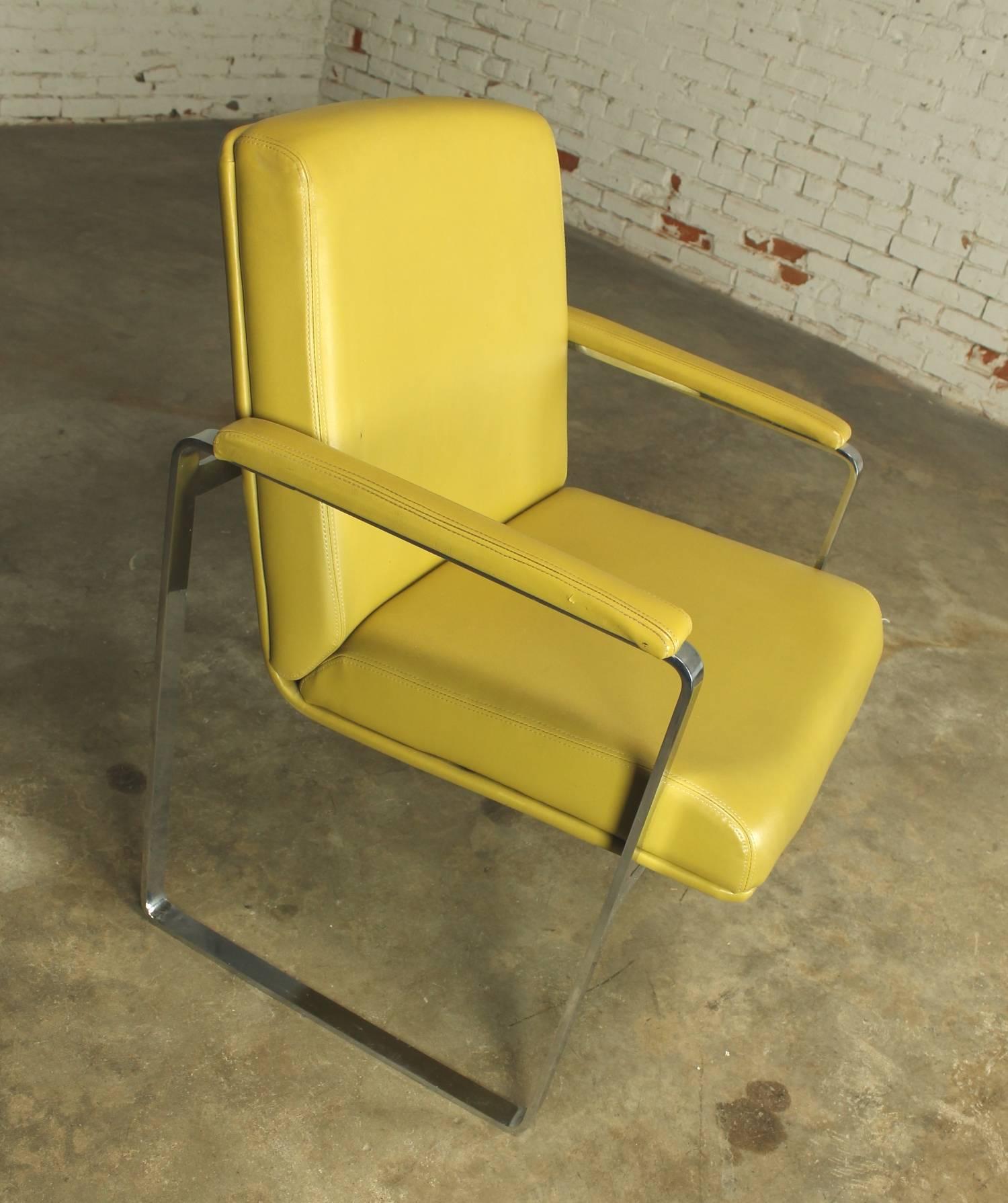 20th Century Vintage Mid-Century Modern Chromcraft-Style Chrome Flat-Bar Chair