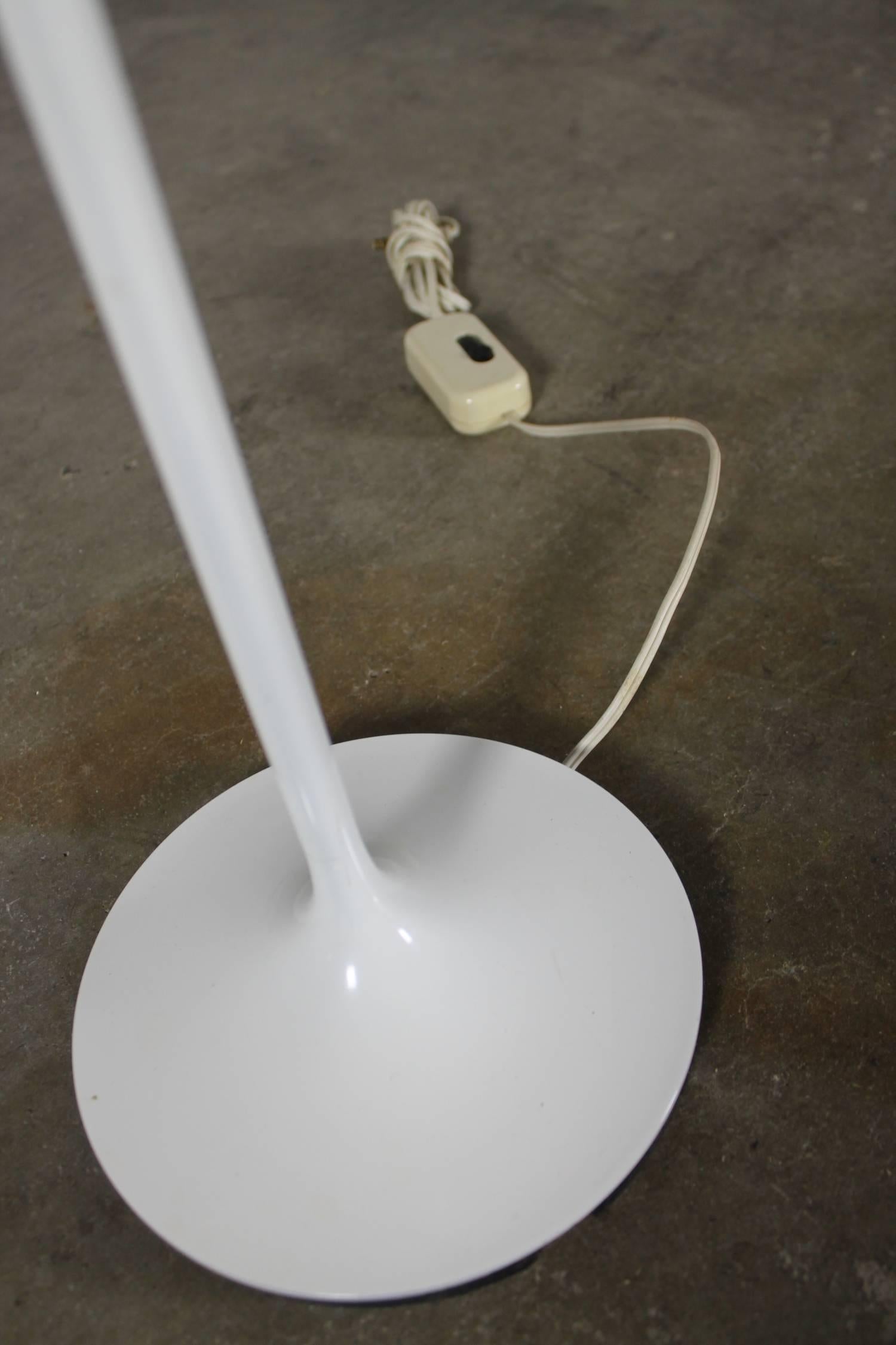 Stemlite Floor Lamp by Billy Curry for Design Line White with Smoke Glass Globe In Good Condition In Topeka, KS