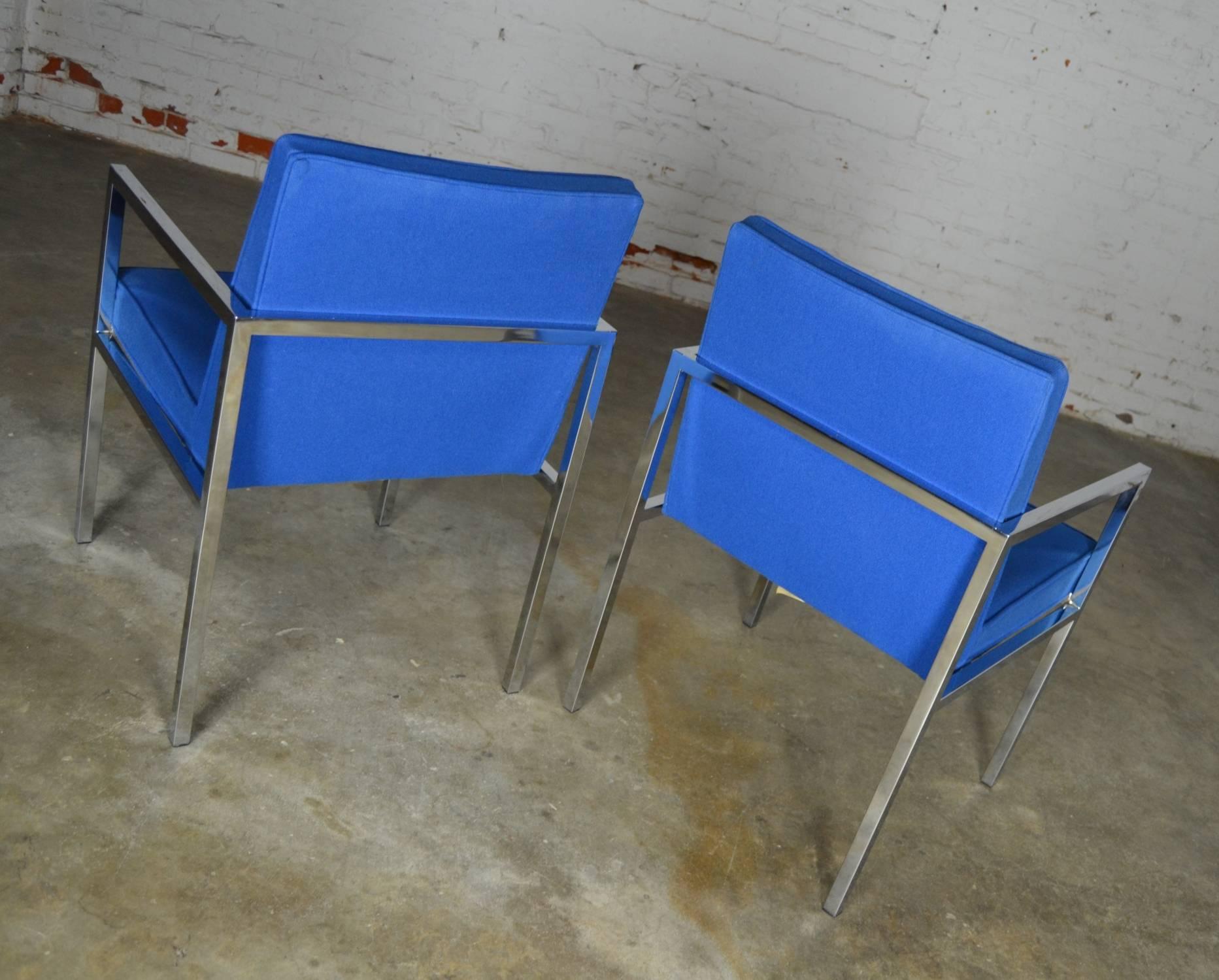 American Vintage Pair of Royal Blue Milo Baughman Style Chrome Armchairs by Hibriten