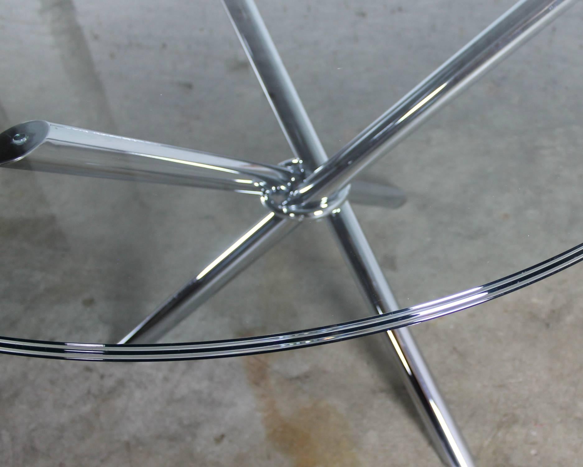 Mid-Century Modern Chrome Tripod Jacks Dining Table in Style of Milo Baughman In Excellent Condition In Topeka, KS
