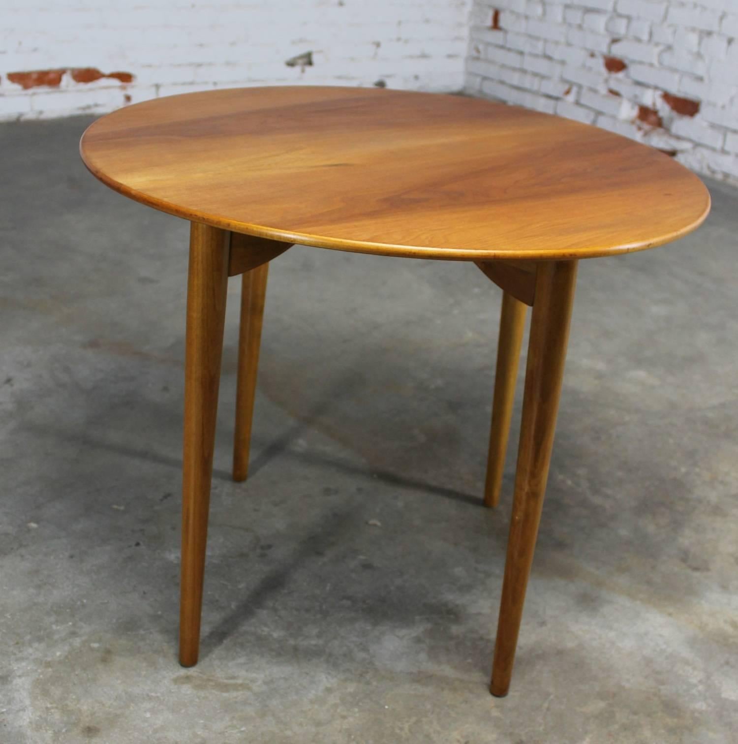 Scandinavian Modern Mid-Century Danish Modern Poul Jeppesen Mobelfabrik Side Table Grete Jalk Style