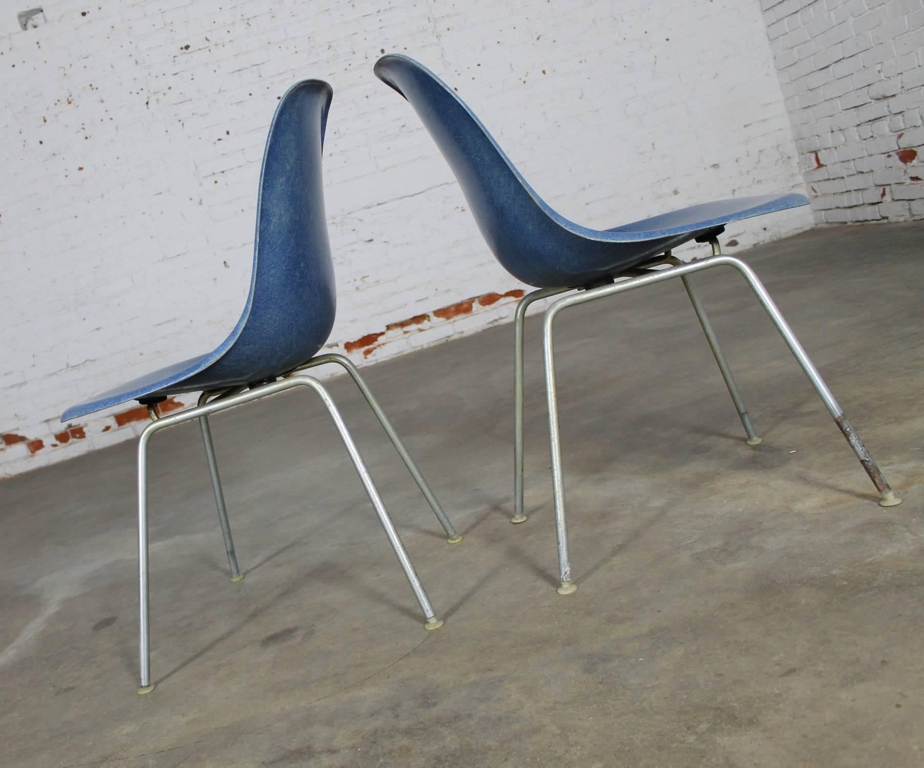 dating eames shell chair