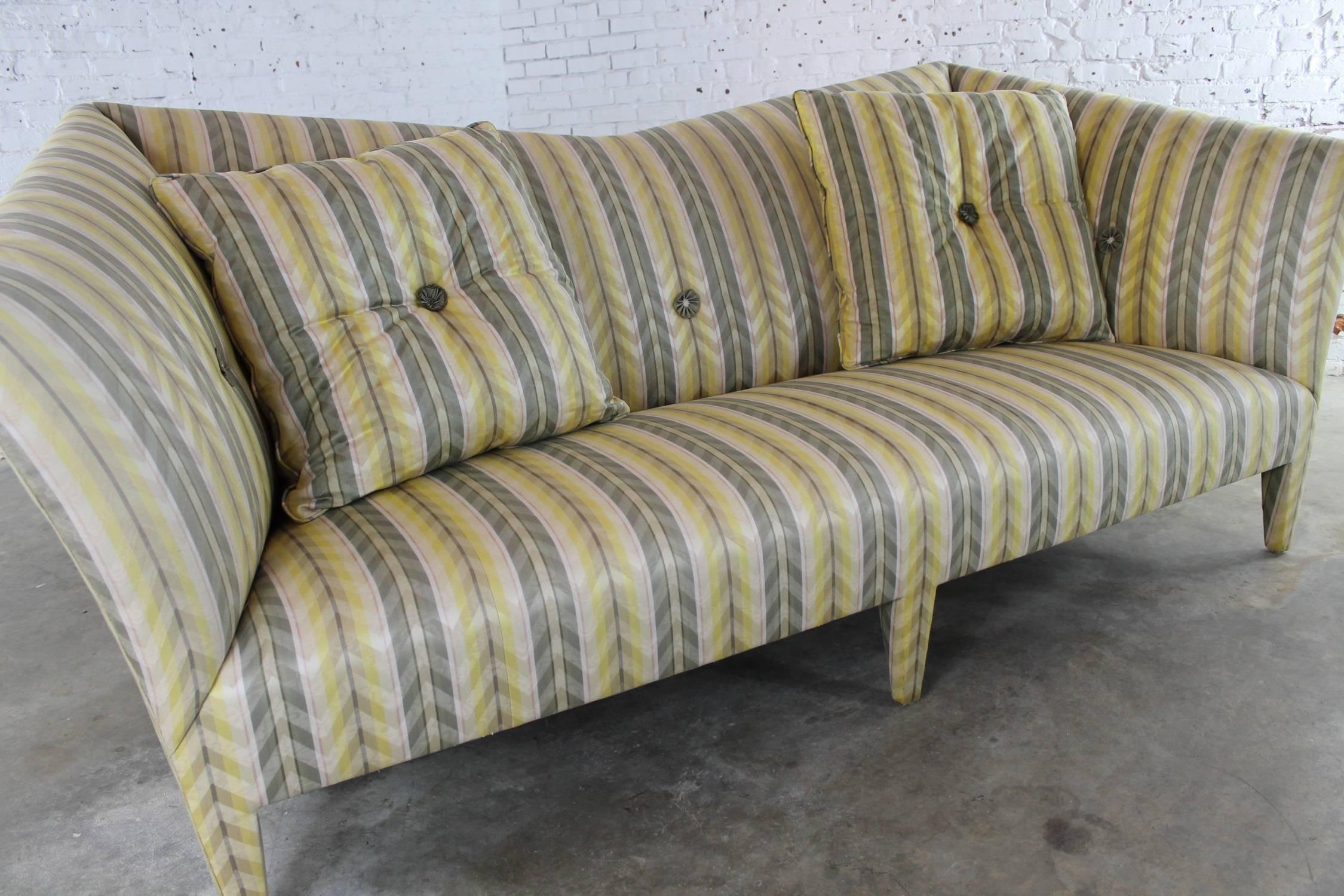 Canapé vintage Donghia à rayures jaunes Spirit de John Hutton en vente 4