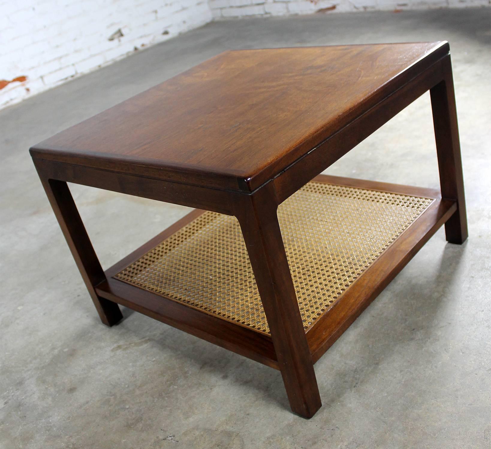 Founders Furniture Square End Table, Vintage, Mid-Century Modern In Good Condition In Topeka, KS